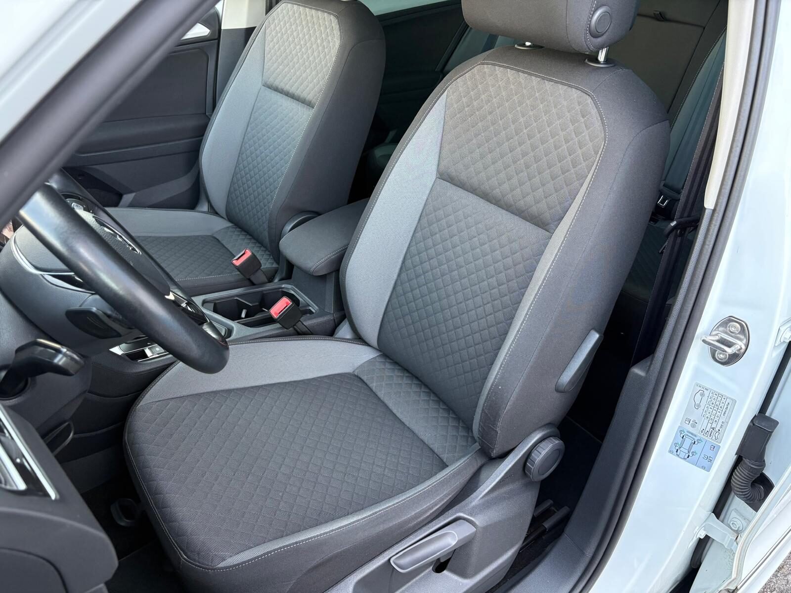 VOLKSWAGEN Tiguan R-Line 2.0 TDI Advance DSG 150