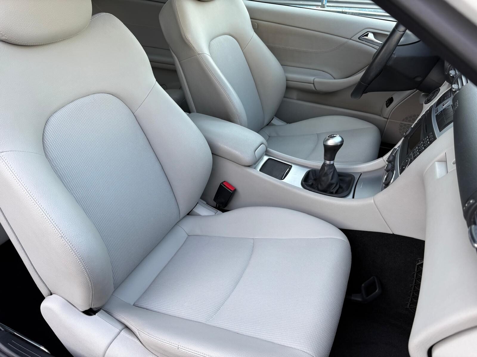 MERCEDES-BENZ Clase CLC 200 CDI 122