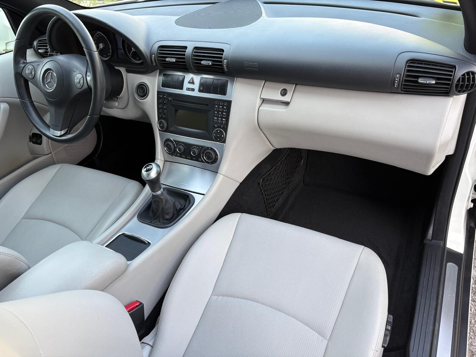 MERCEDES-BENZ Clase CLC 200 CDI 122
