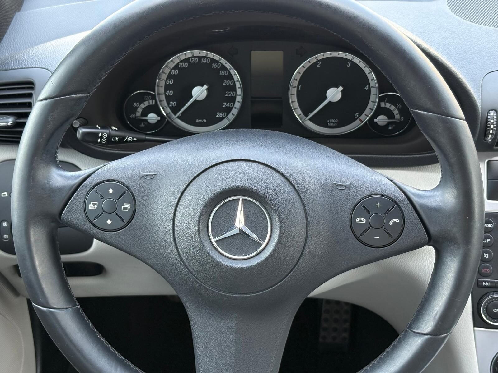 MERCEDES-BENZ Clase CLC 200 CDI 122