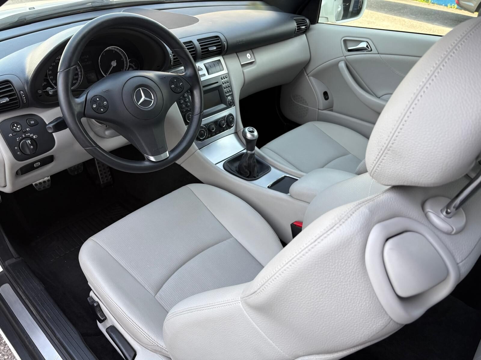 MERCEDES-BENZ Clase CLC 200 CDI 122