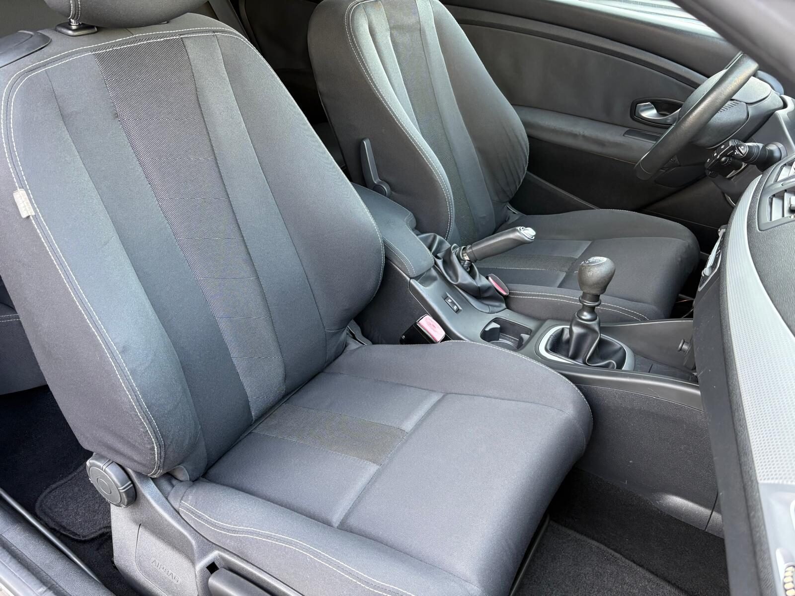 RENAULT Megane Coupe 1.6 Dynamique 110
