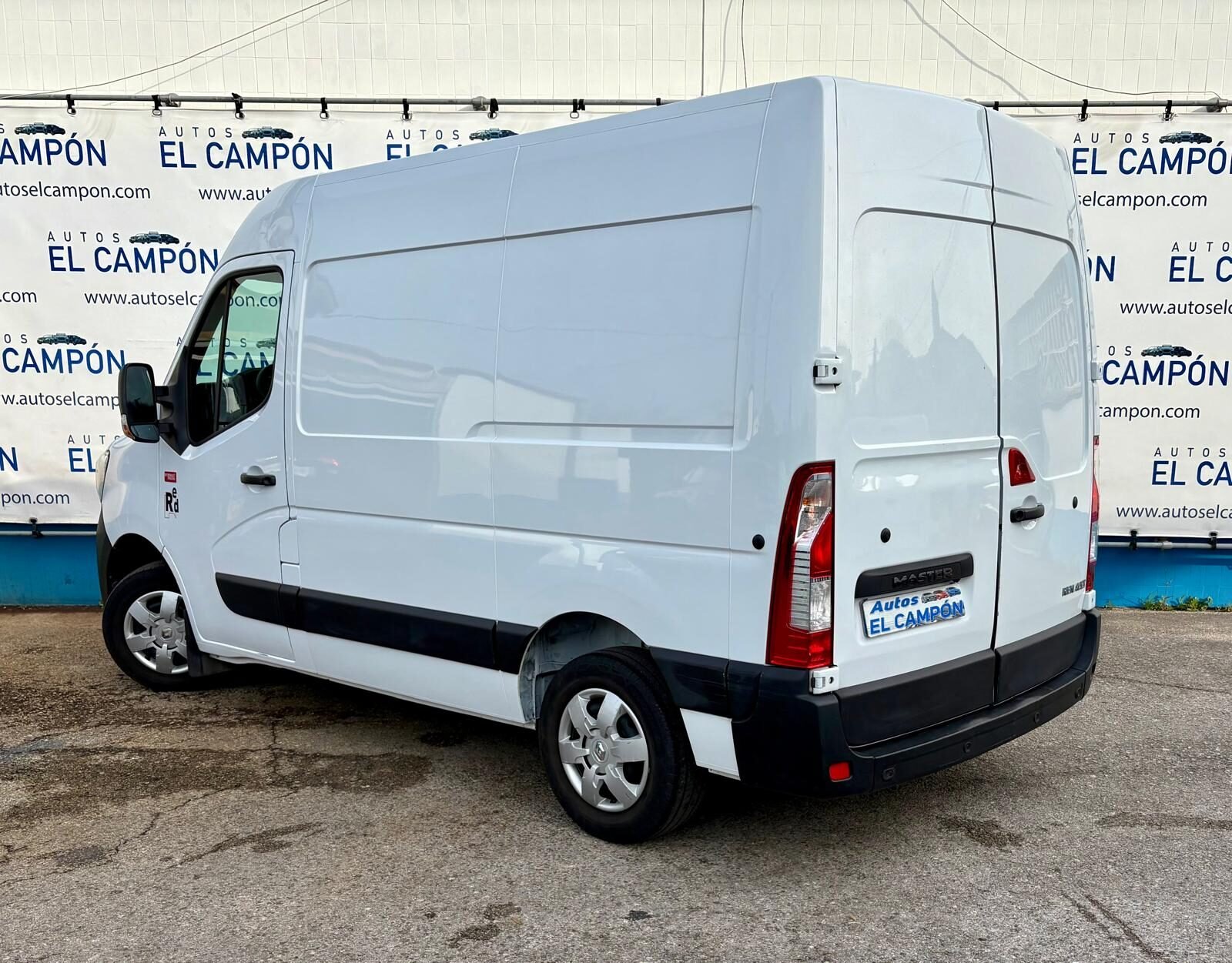 RENAULT Master Furgon 2.3 dCi L1H2 135