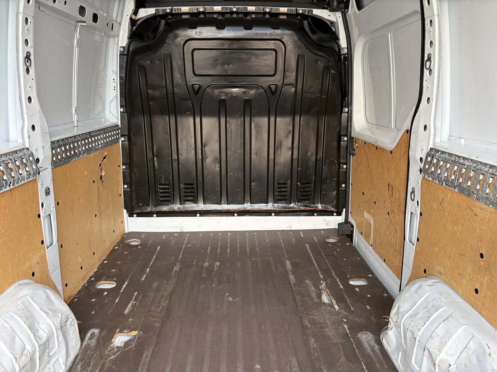 RENAULT Master Furgon 2.3 dCi L1H2 135