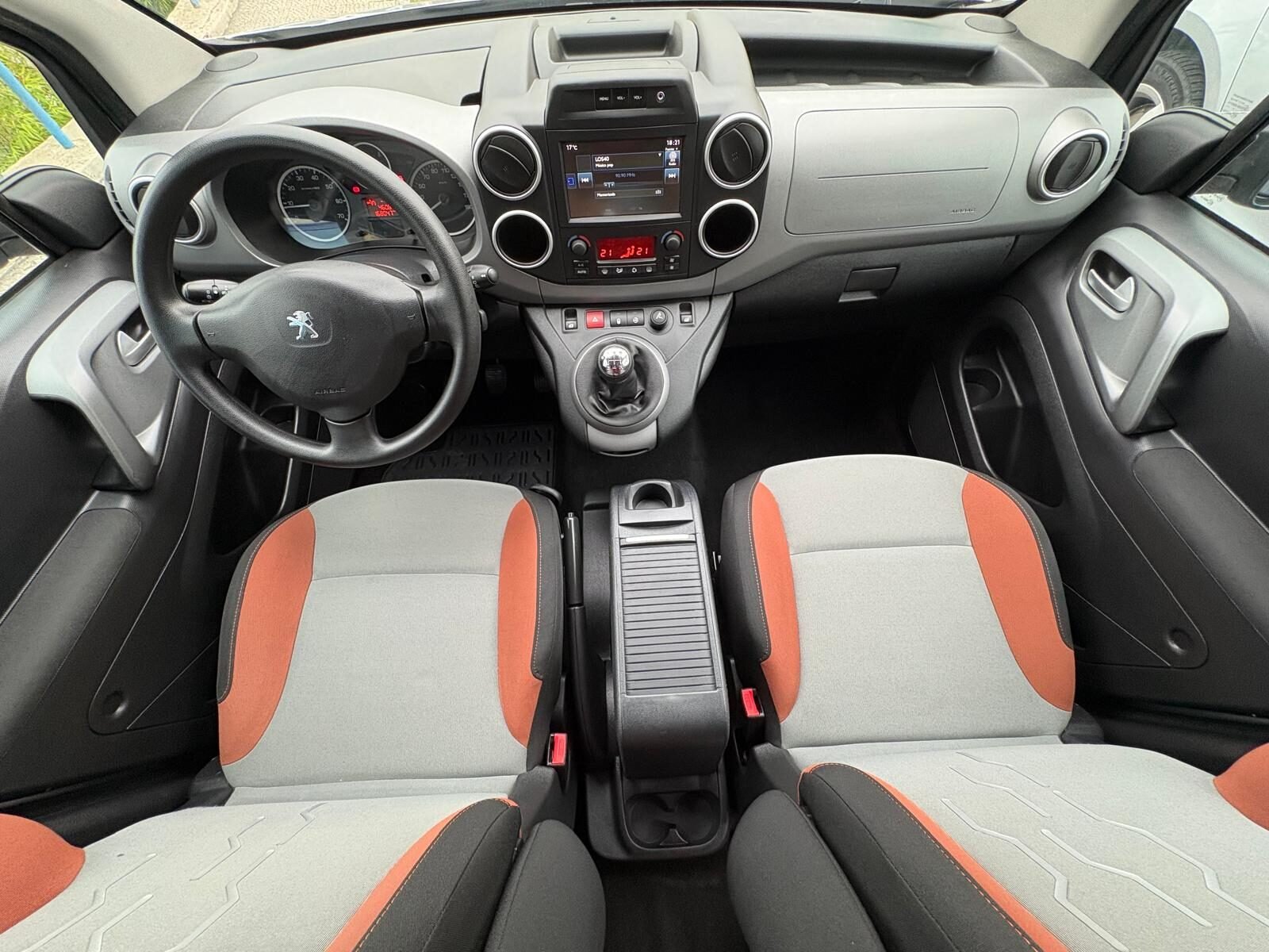 PEUGEOT Partner Tepee 1.6BlueHDI Style 100
