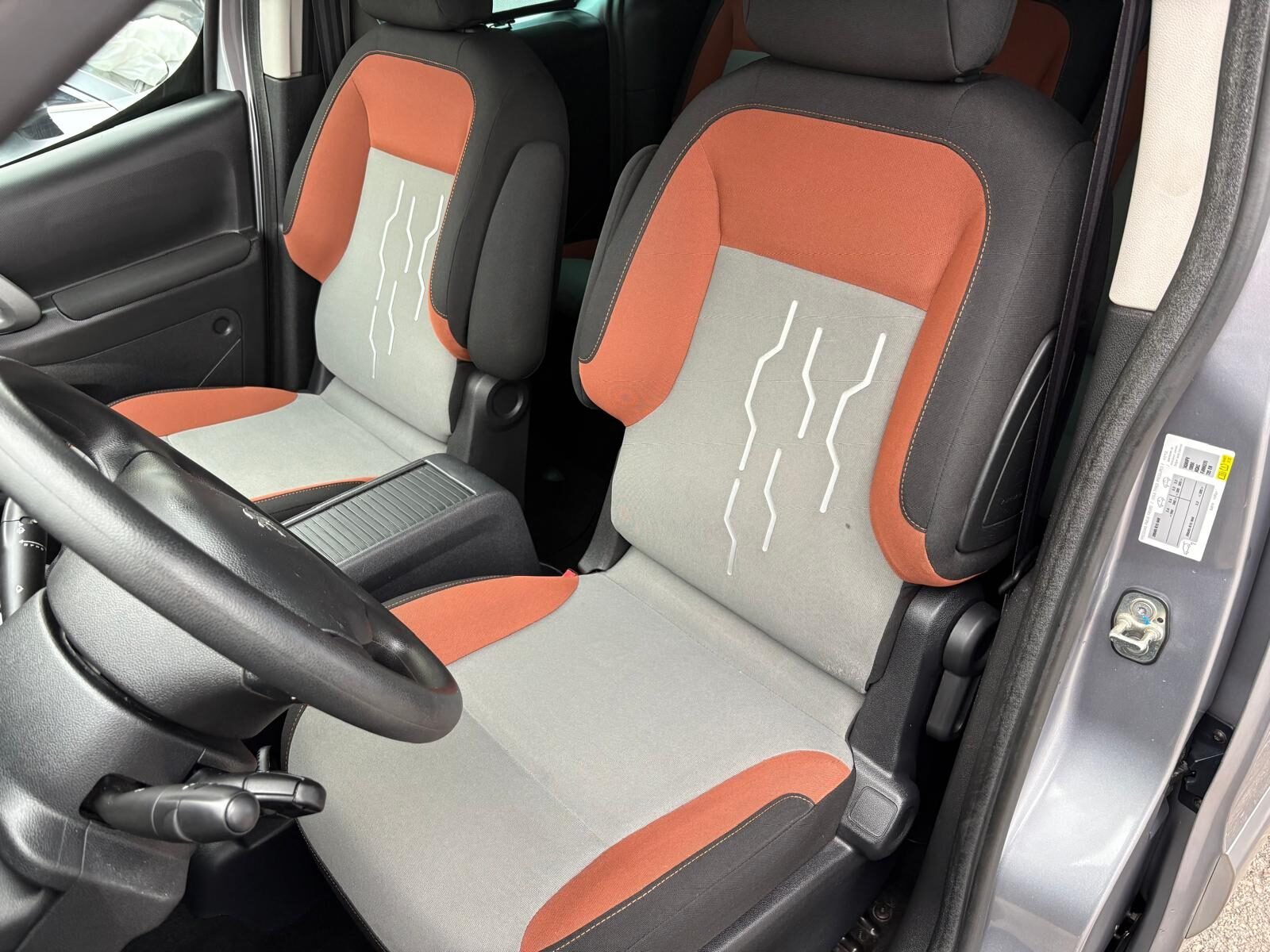 PEUGEOT Partner Tepee 1.6BlueHDI Style 100