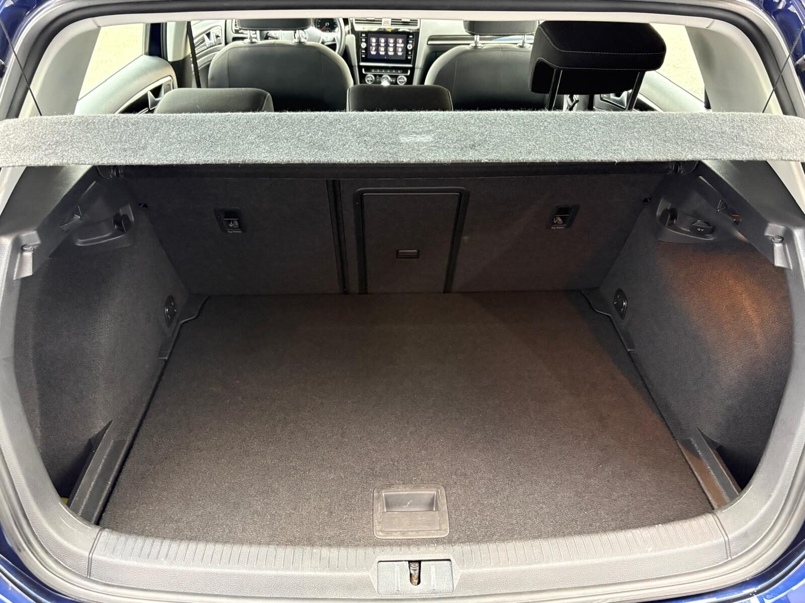 VOLKSWAGEN Golf 2.0 TDI Advance DSG 150