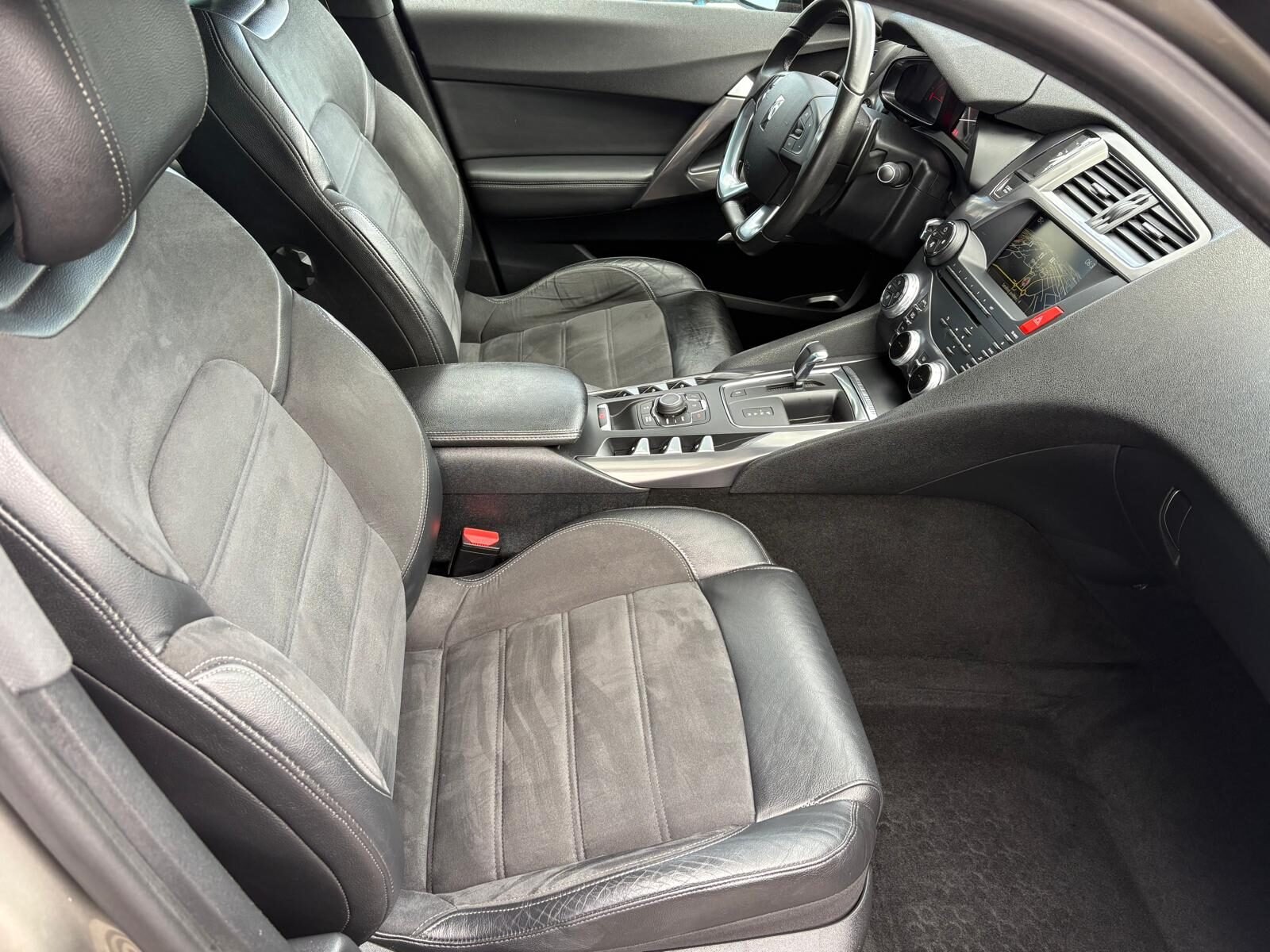 DS DS 5 1.6 e-HDI Style 115
