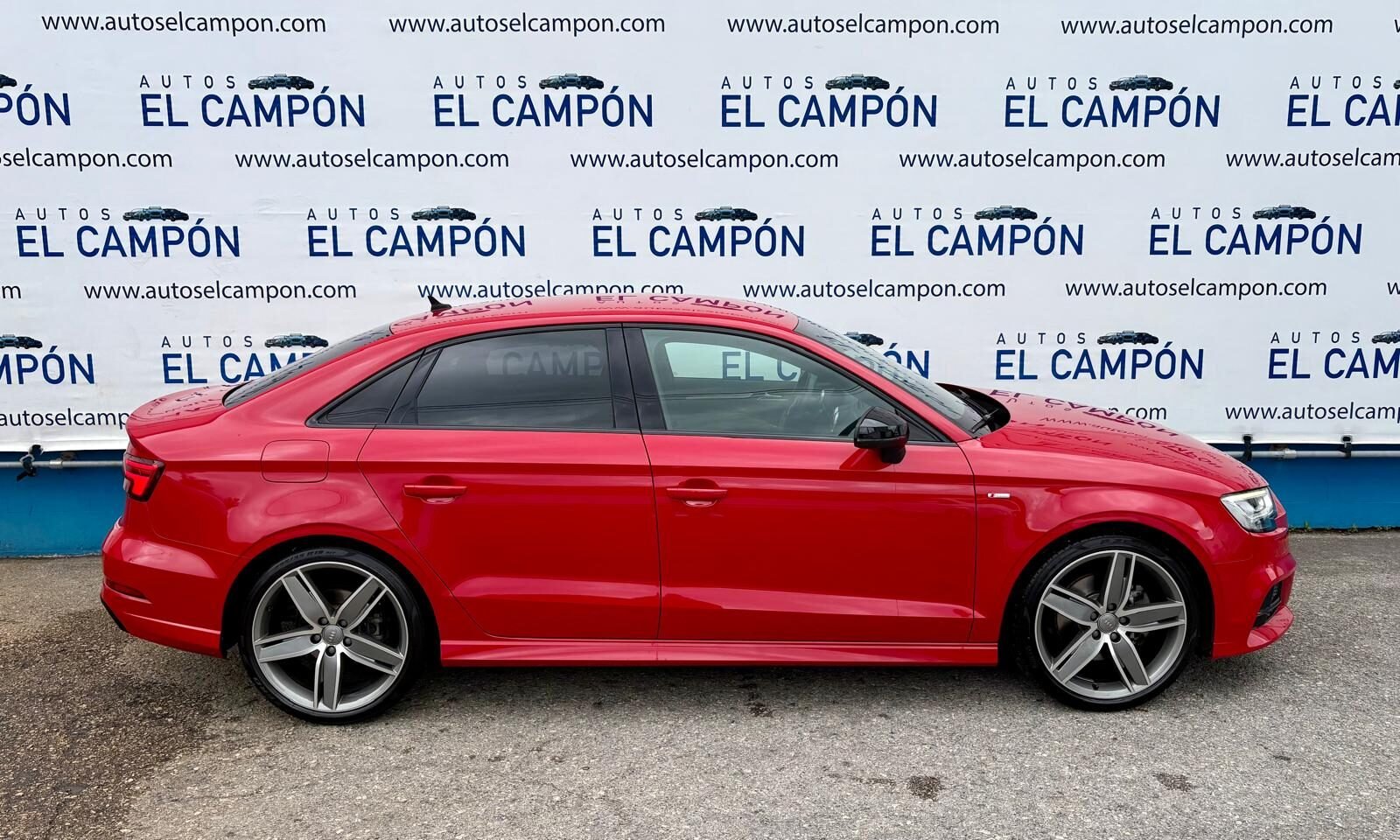 AUDI A3 Sedan 35 TDI Black Line Edition S-Line S-tronic 150
