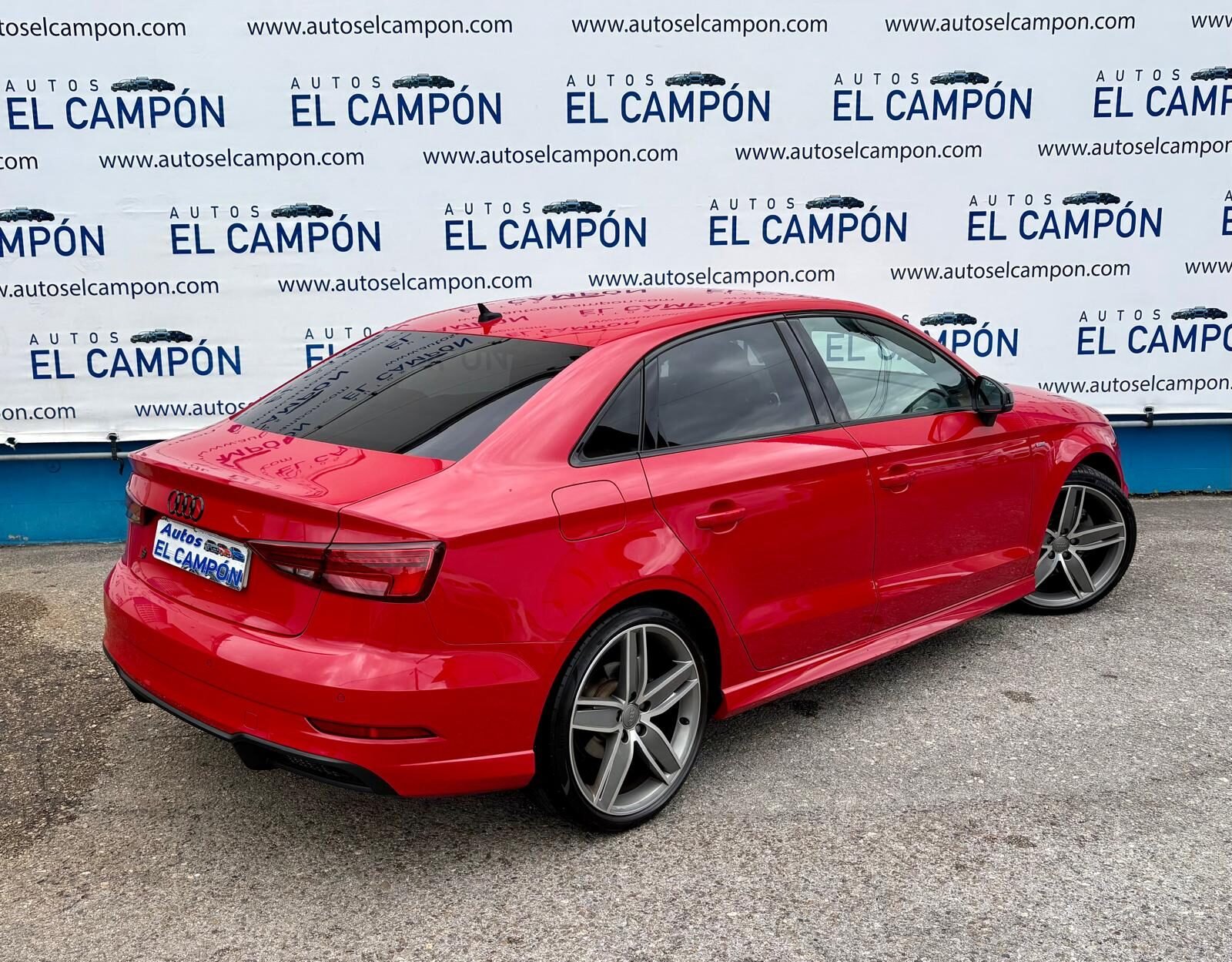 AUDI A3 Sedan 35 TDI Black Line Edition S-Line S-tronic 150