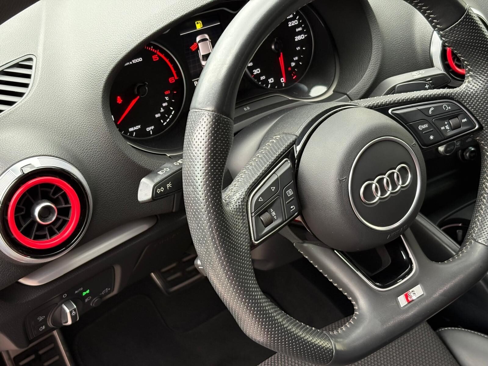 AUDI A3 Sedan 35 TDI Black Line Edition S-Line S-tronic 150