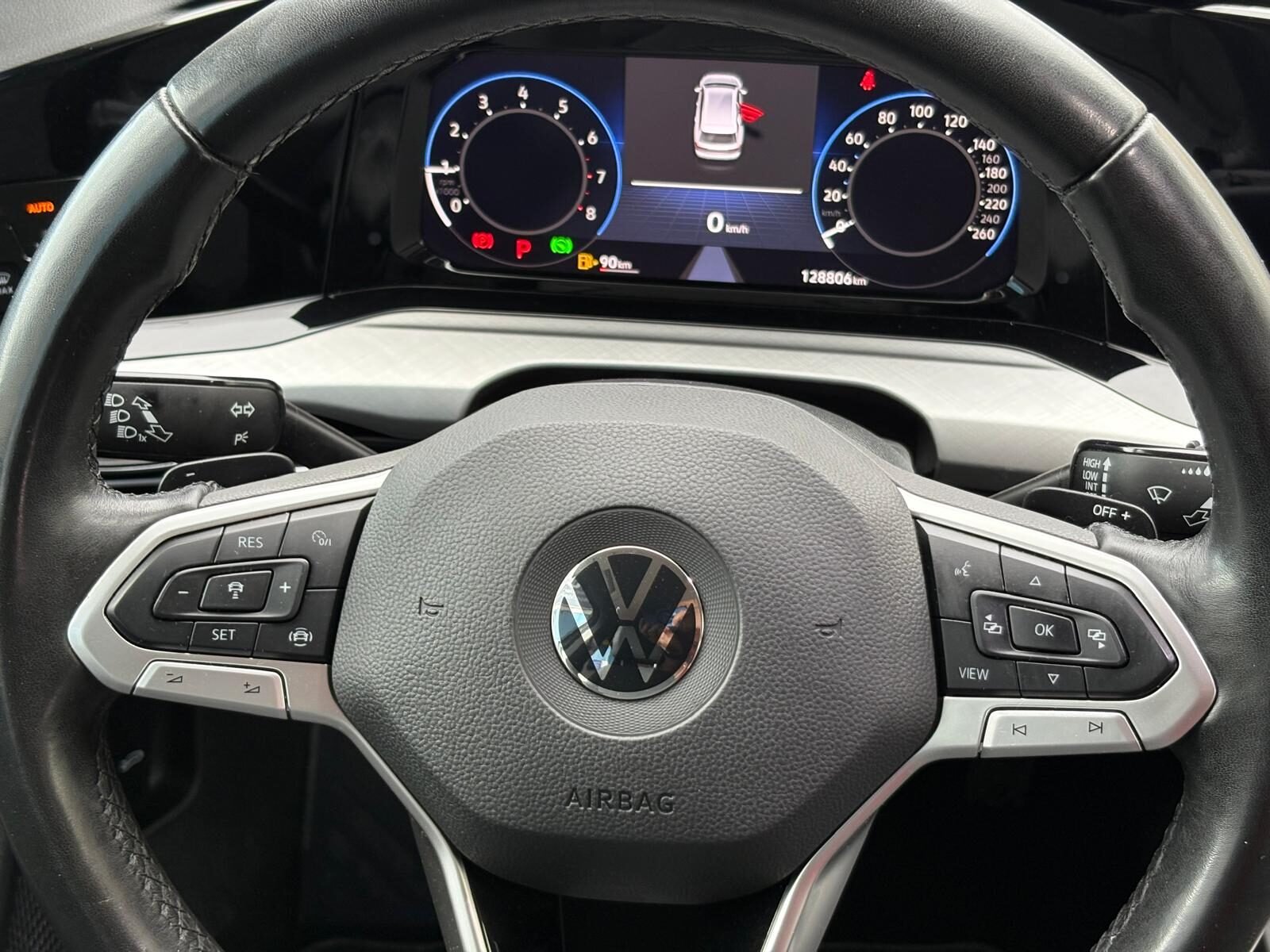 VOLKSWAGEN Golf Variant 1.0 e-TSI Life 110