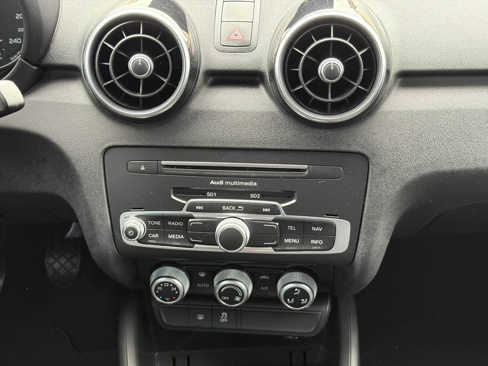 AUDI A1 1.4 TDI Ultra Attraction S-Line 90