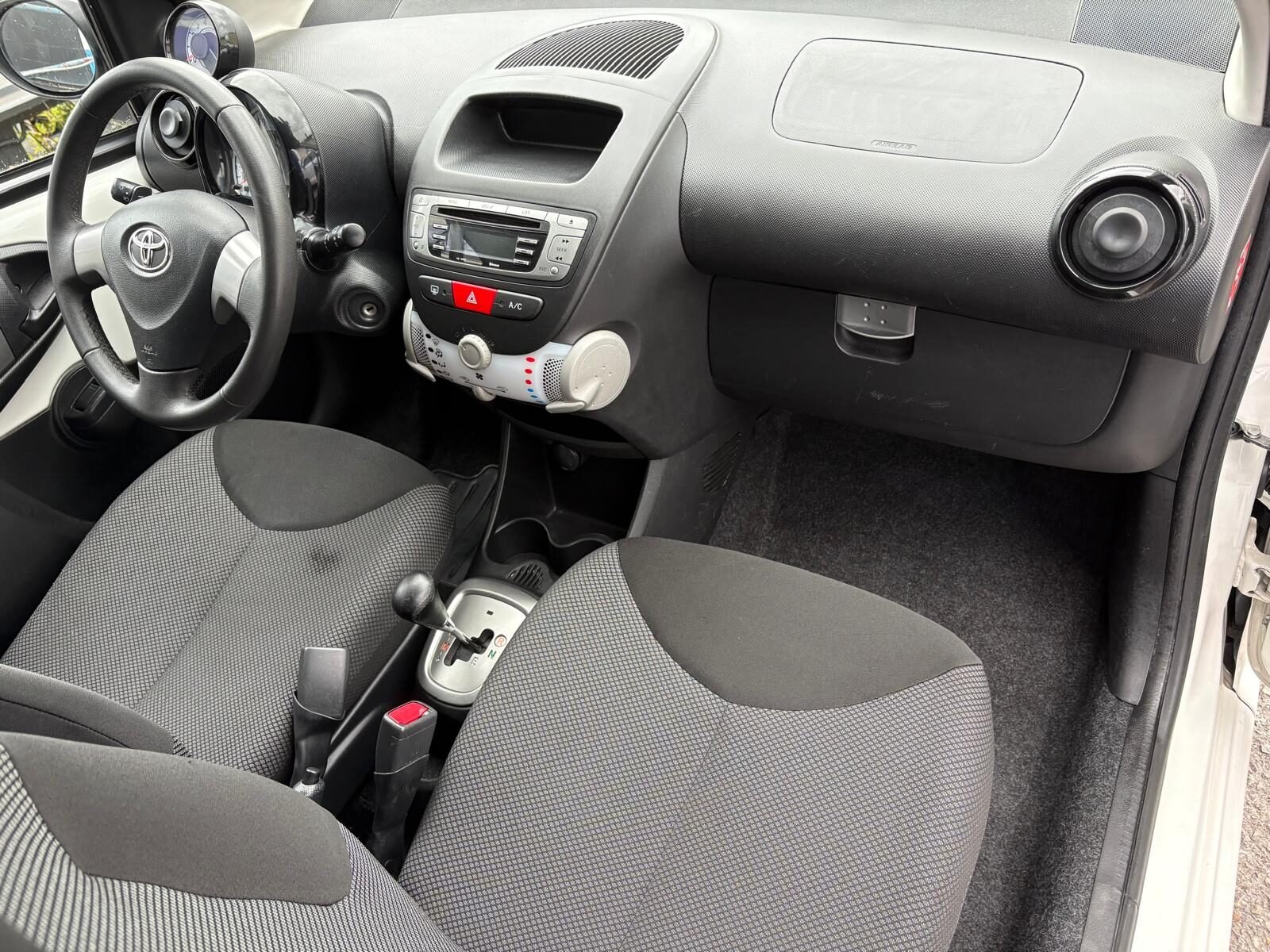 TOYOTA Aygo 1.0 VVT-i City Aut. 68
