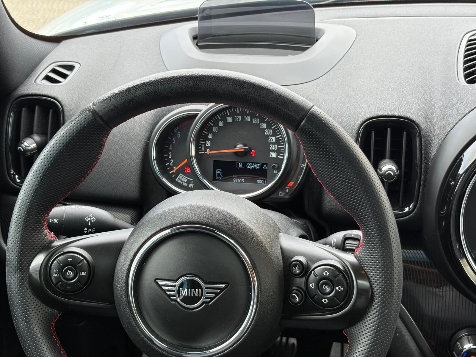 MINI Countryman Cooper 136