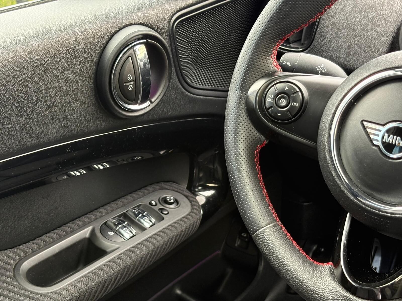MINI Countryman Cooper 136
