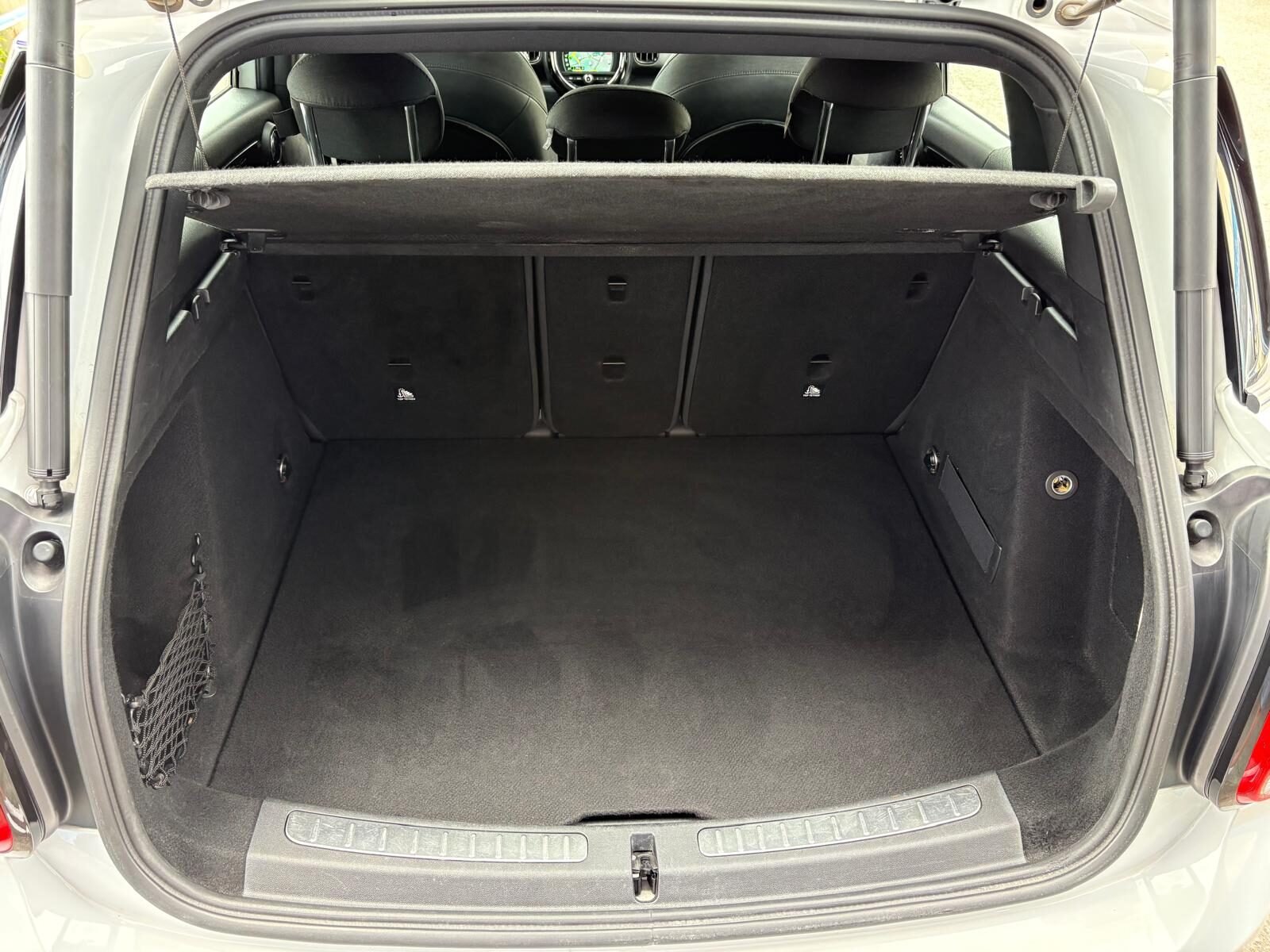 MINI Countryman Cooper 136