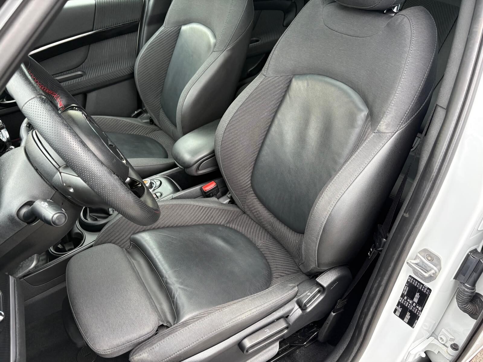 MINI Countryman Cooper 136