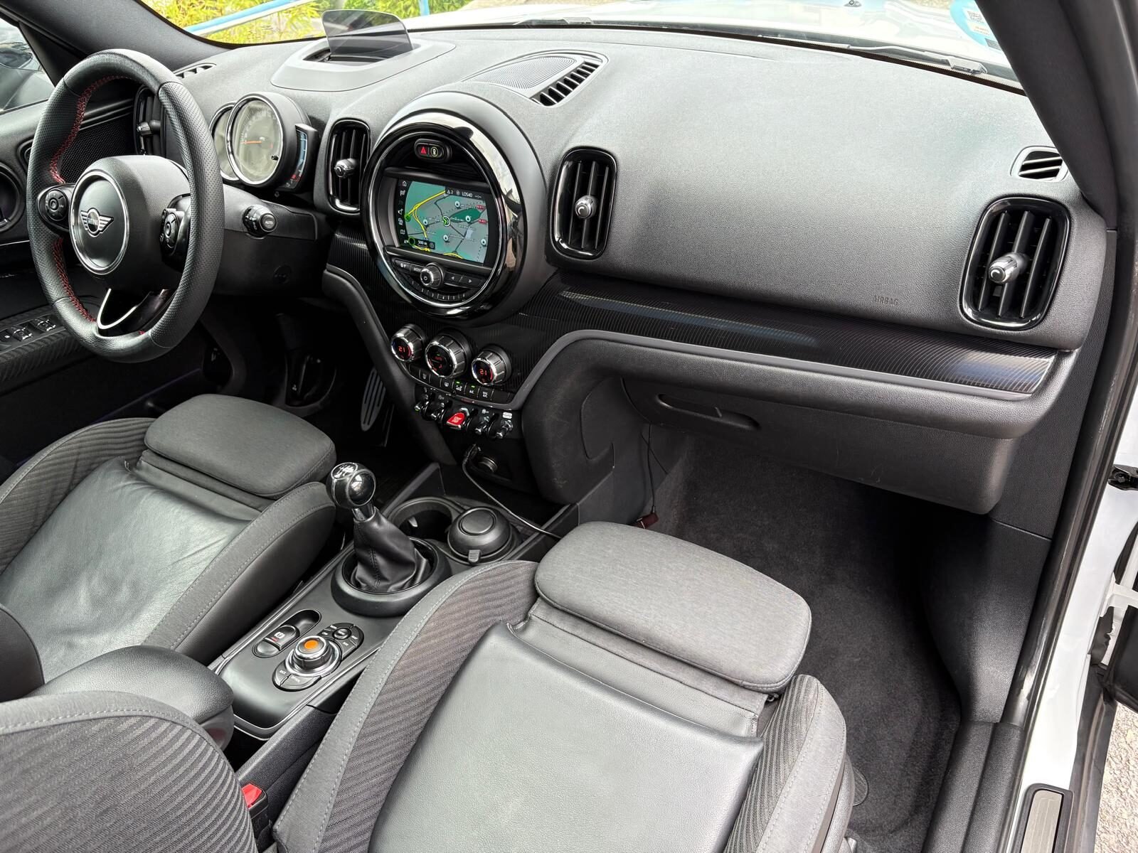 MINI Countryman Cooper 136