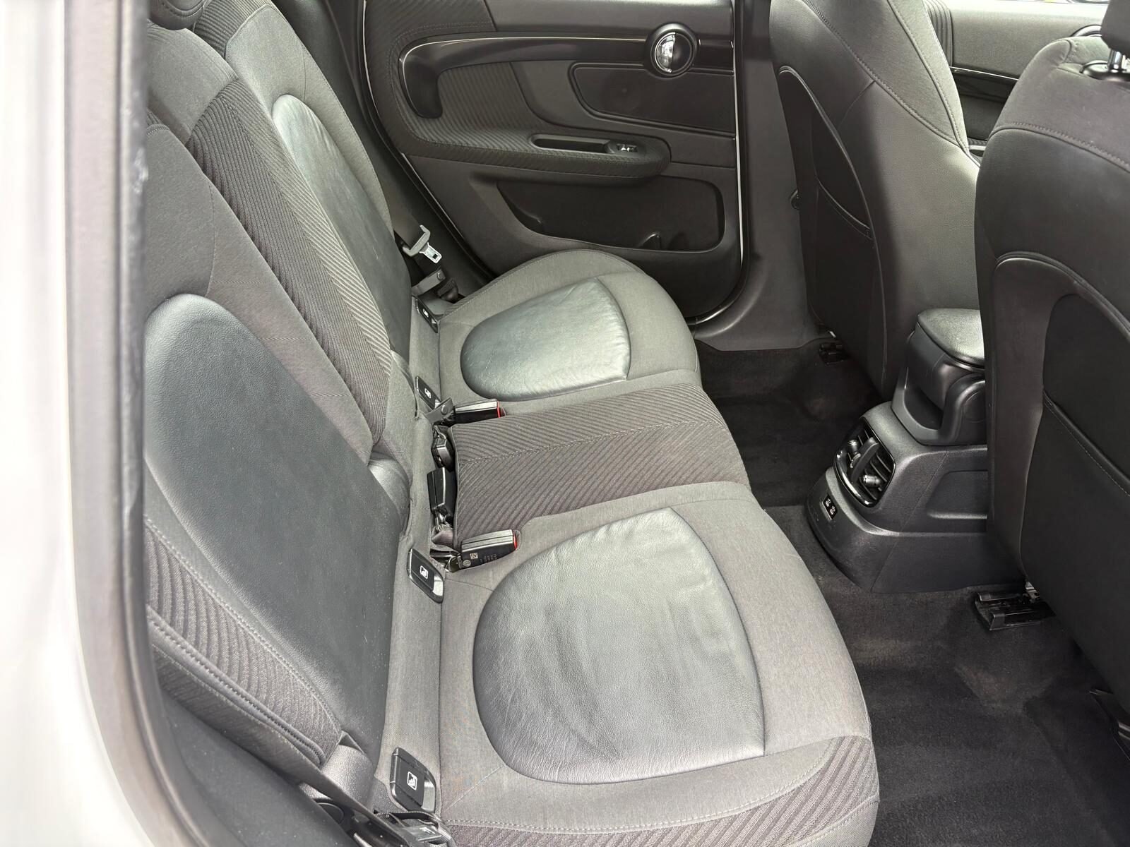 MINI Countryman Cooper 136