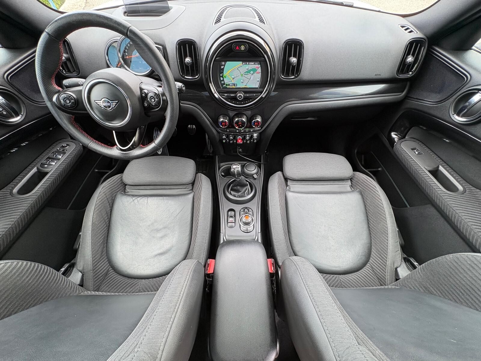MINI Countryman Cooper 136
