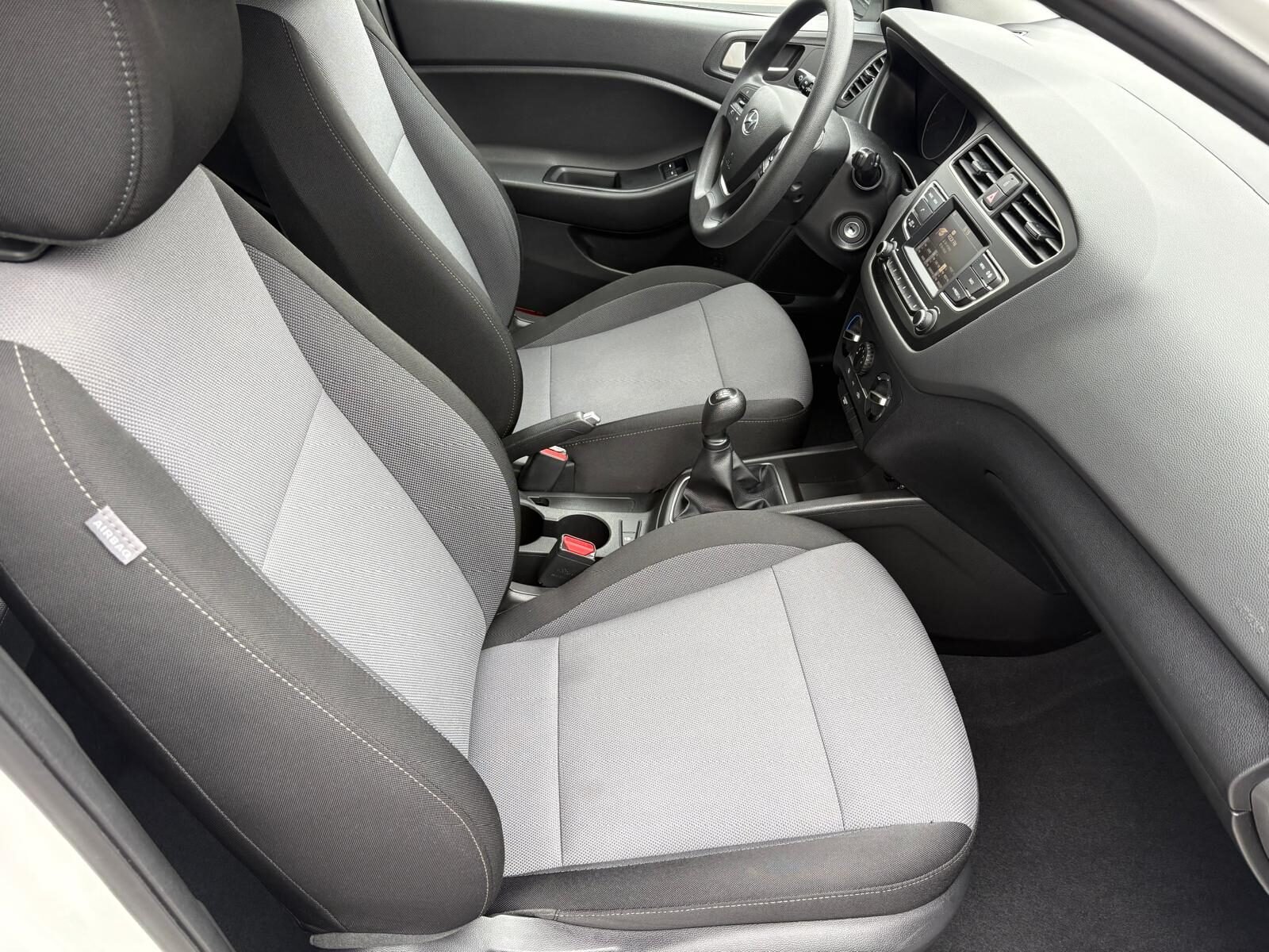 HYUNDAI I20 1.2 MPI Essence 75