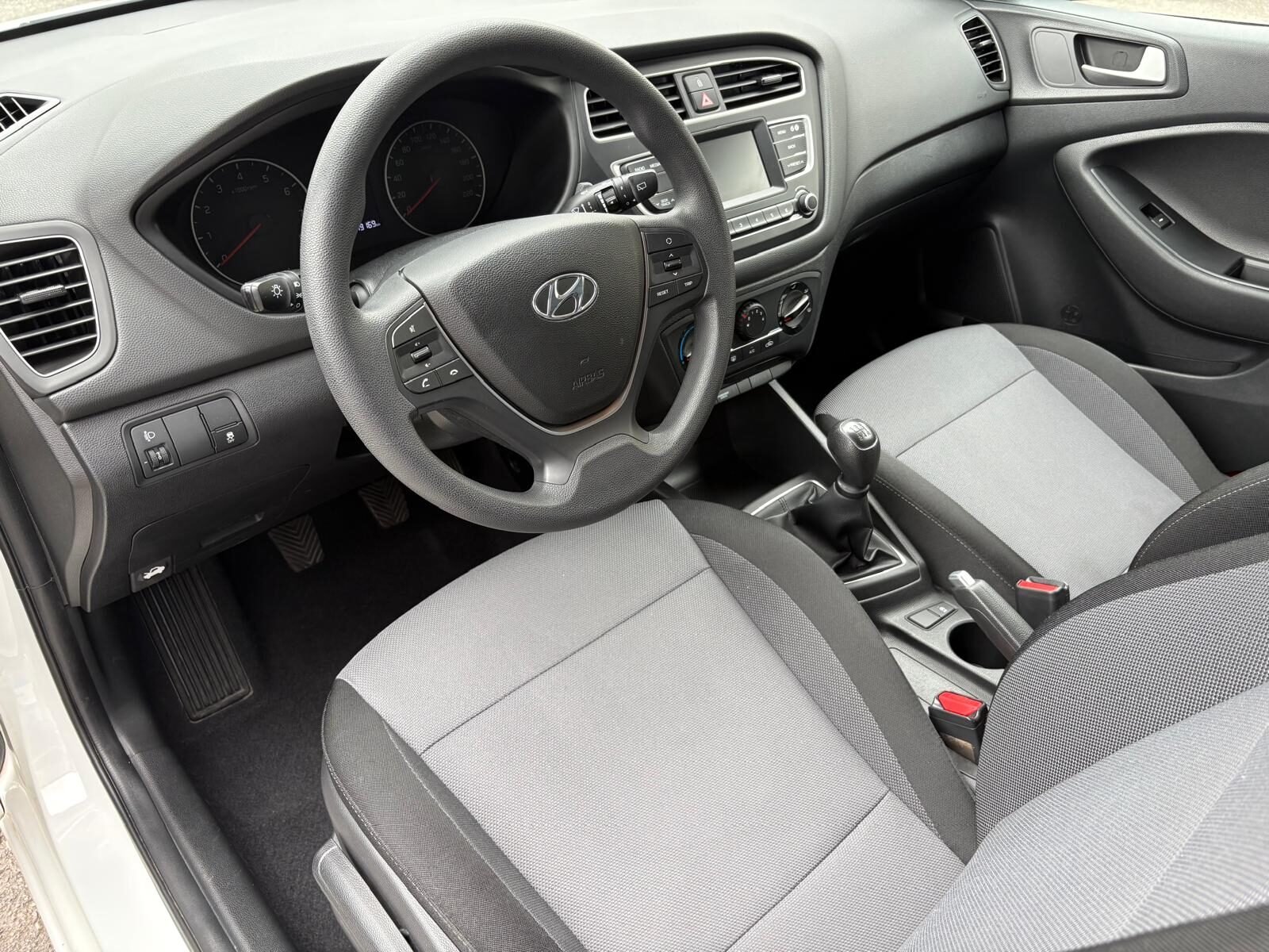 HYUNDAI I20 1.2 MPI Essence 75