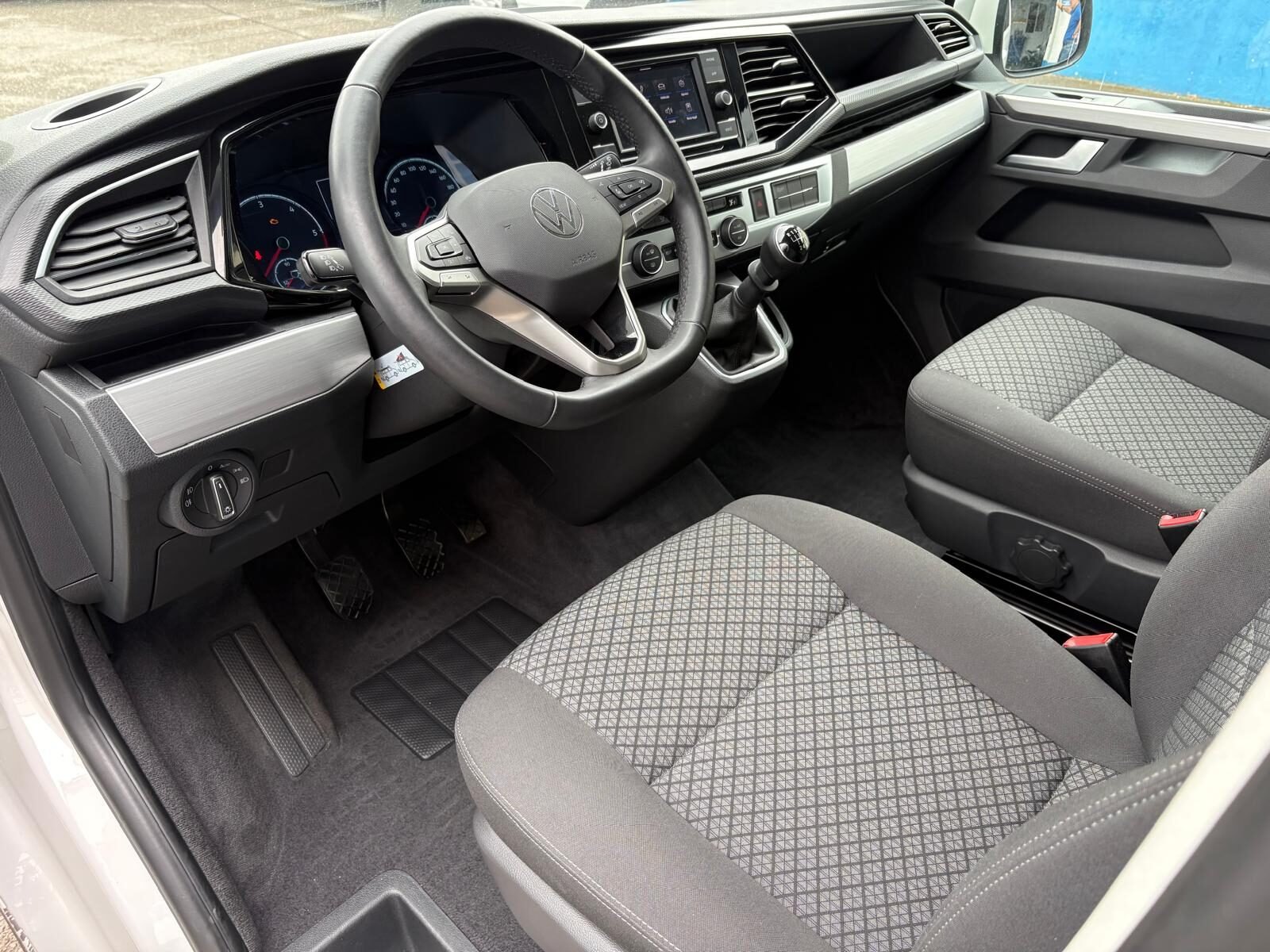 VOLKSWAGEN California 2.0 TDI Outdoor Beach Camper 150