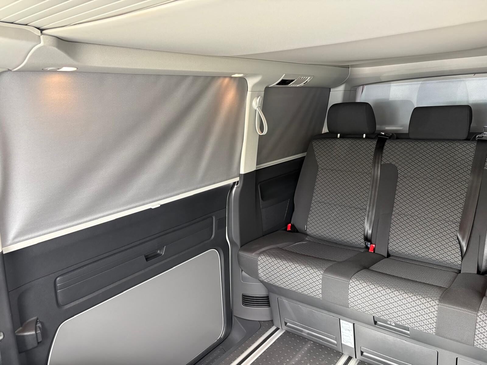 VOLKSWAGEN California 2.0 TDI Outdoor Beach Camper 150