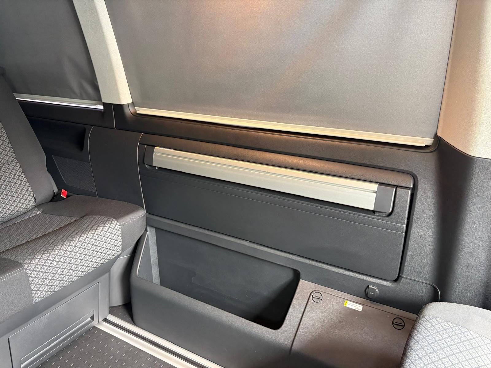 VOLKSWAGEN California 2.0 TDI Outdoor Beach Camper 150