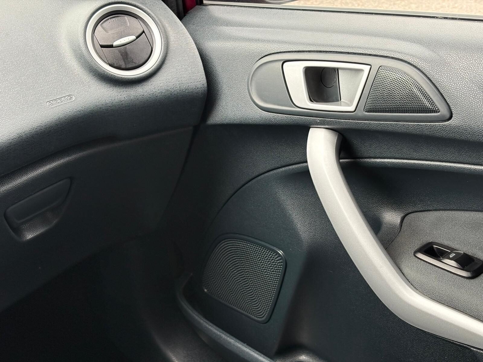FORD Fiesta 1.25 Trend 82