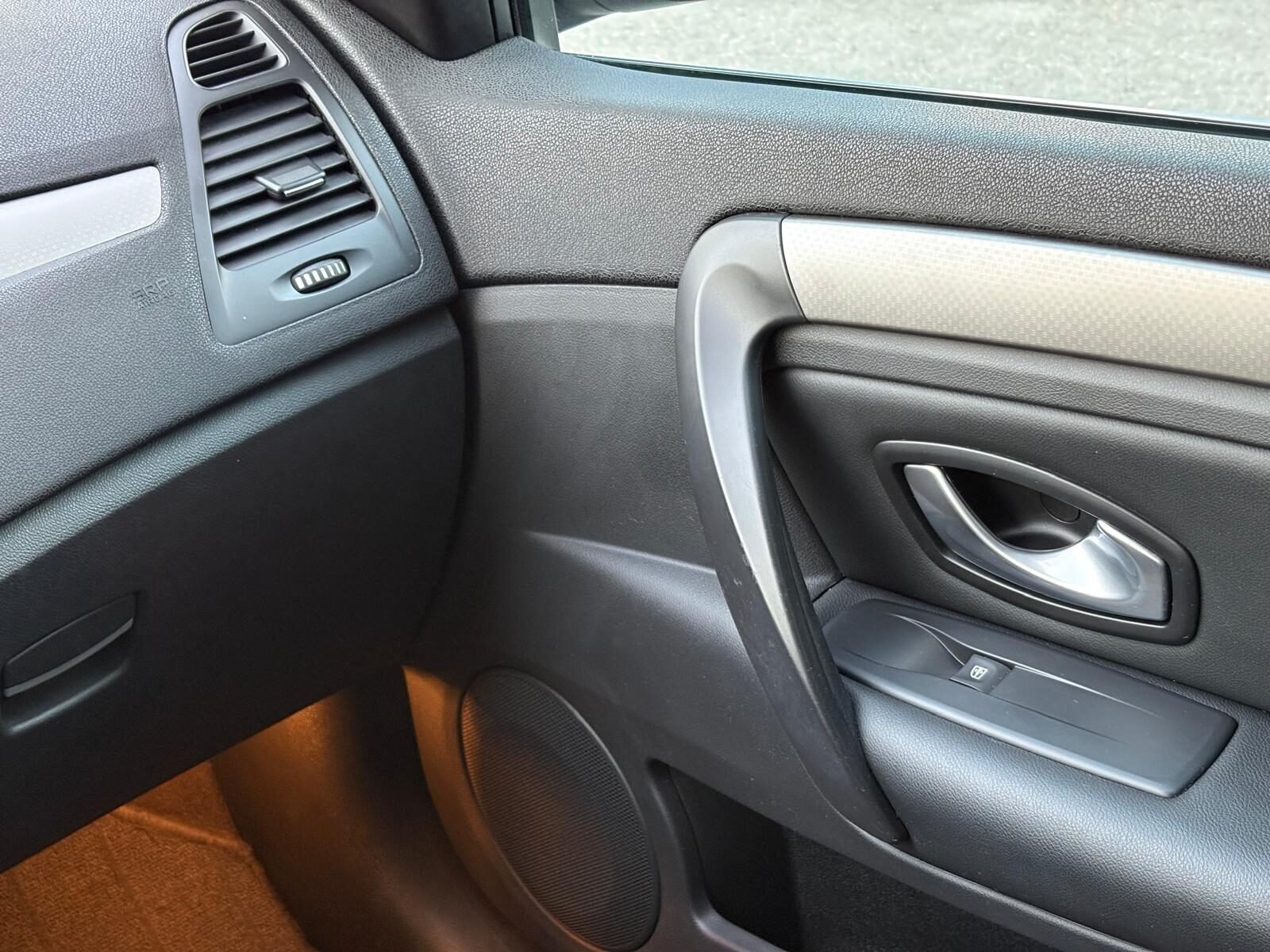 RENAULT Laguna 2.0 dCi Privilege 130