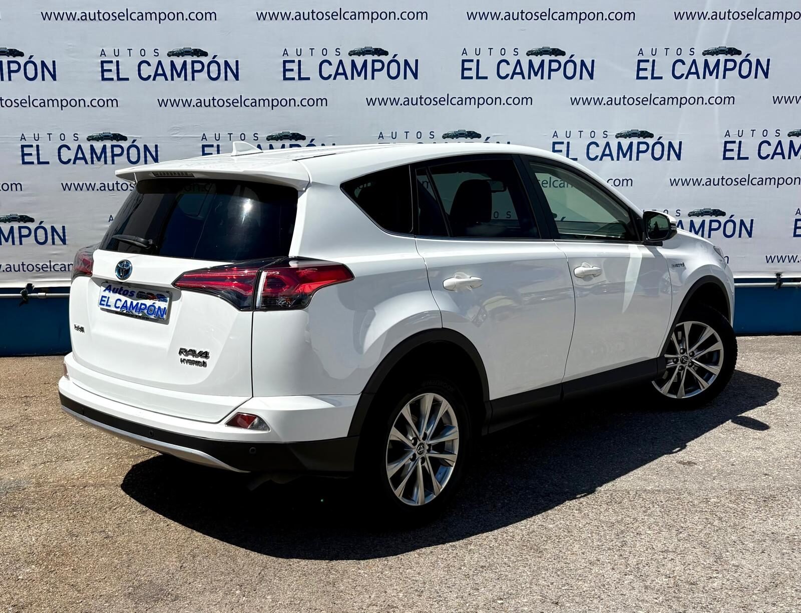 TOYOTA Rav-4 2.5 Hybrid 2WD Advance 197