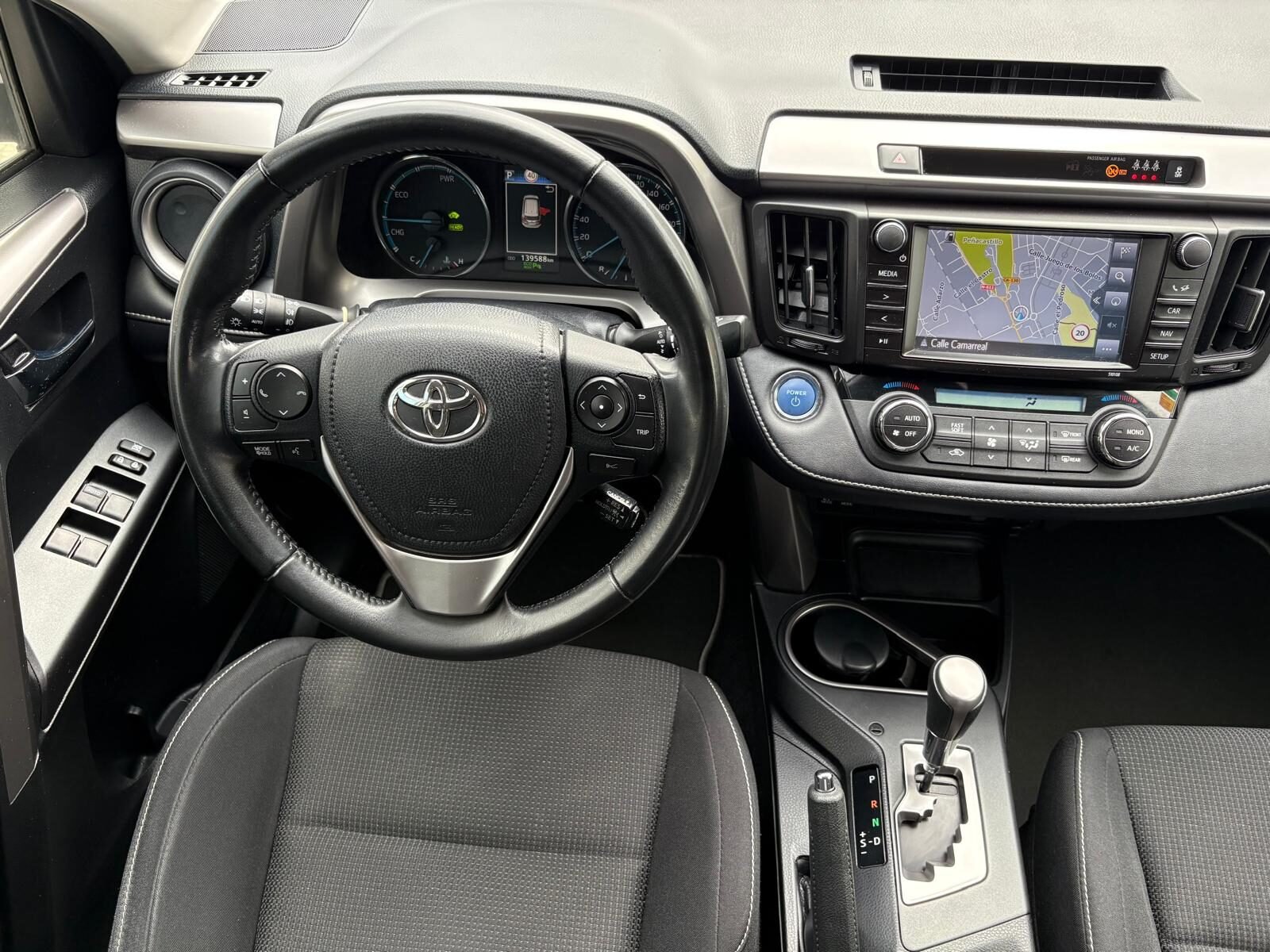 TOYOTA Rav-4 2.5 Hybrid 2WD Advance 197