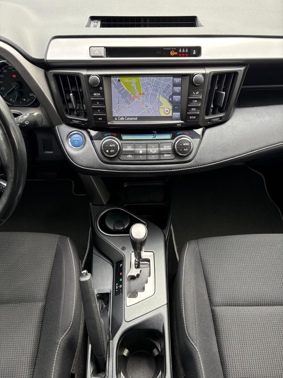 TOYOTA Rav-4 2.5 Hybrid 2WD Advance 197