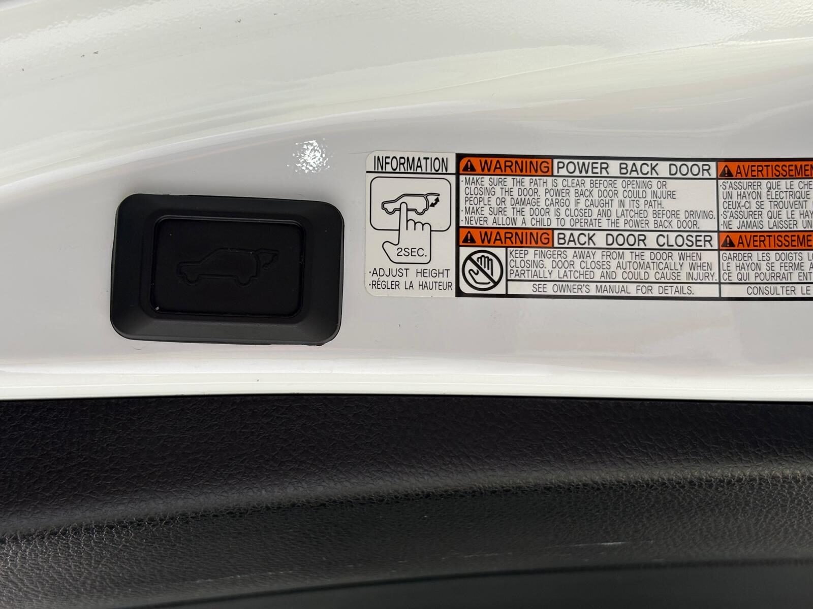 TOYOTA Rav-4 2.5 Hybrid 2WD Advance 197