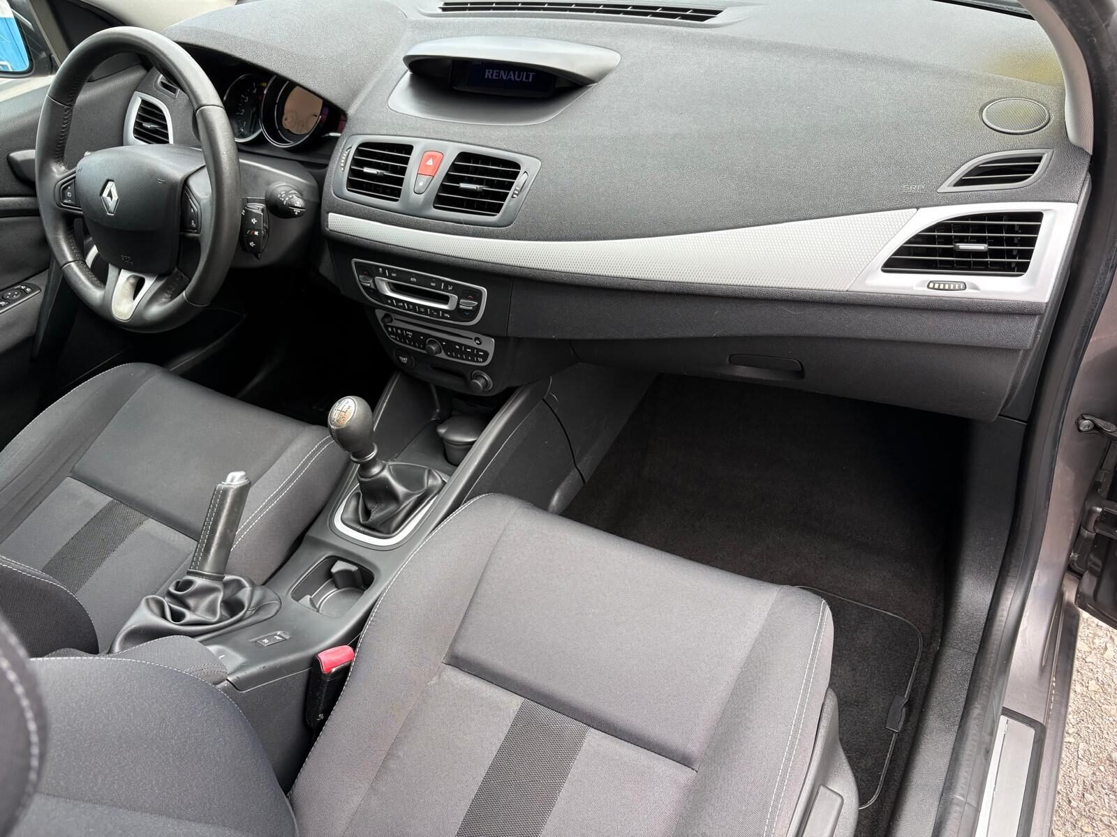 RENAULT Megane 1.5 dCi Dynamique 5p. 105
