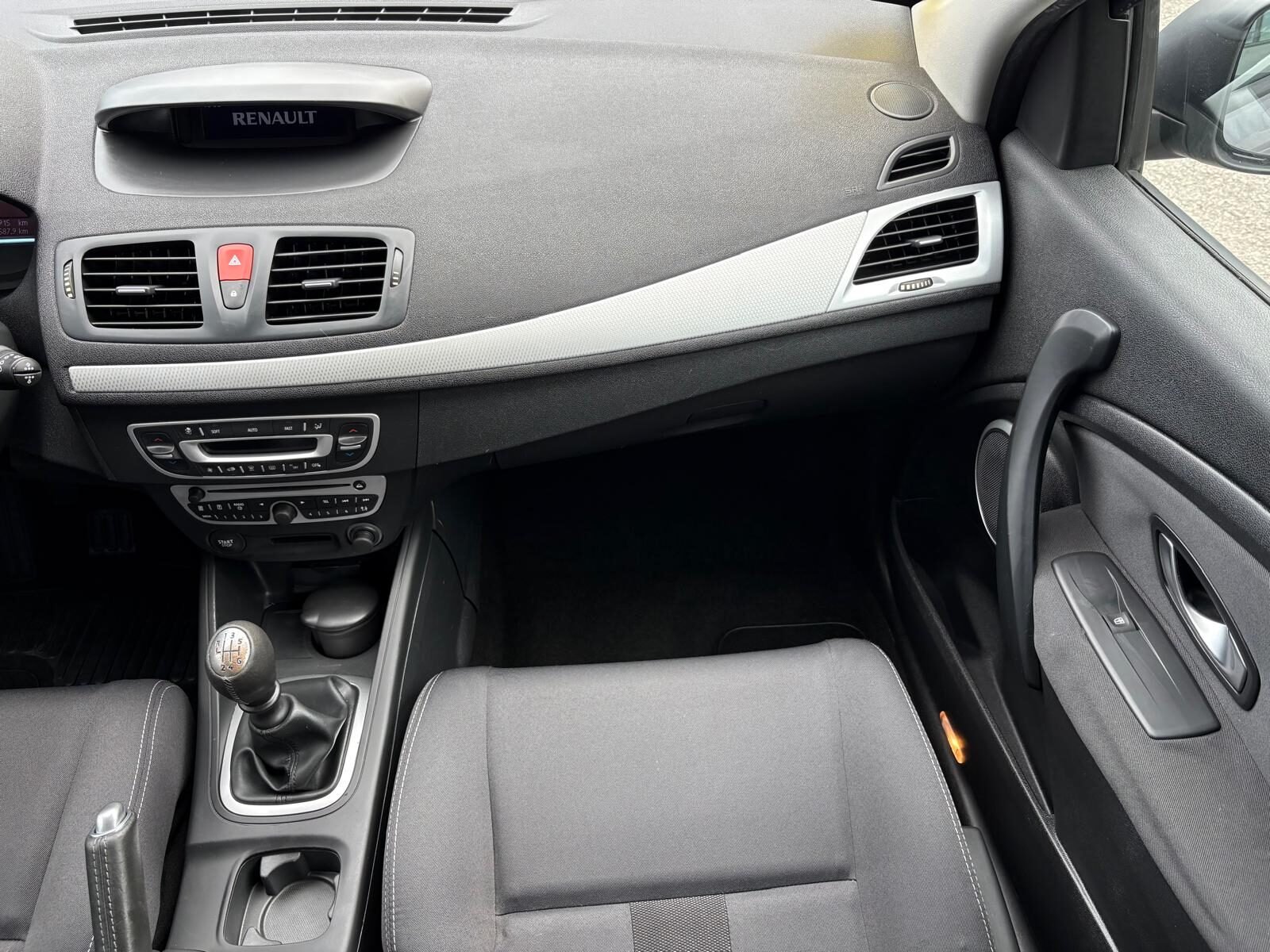 RENAULT Megane 1.5 dCi Dynamique 5p. 105