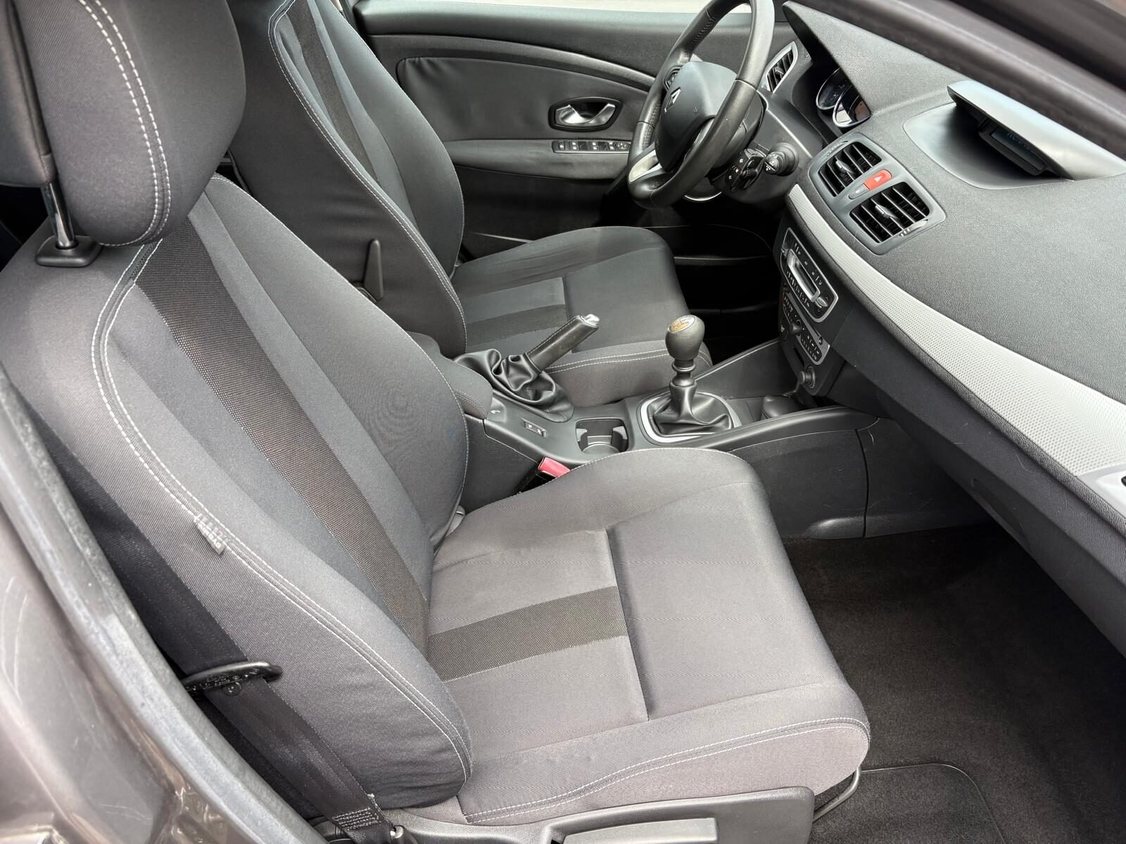 RENAULT Megane 1.5 dCi Dynamique 5p. 105