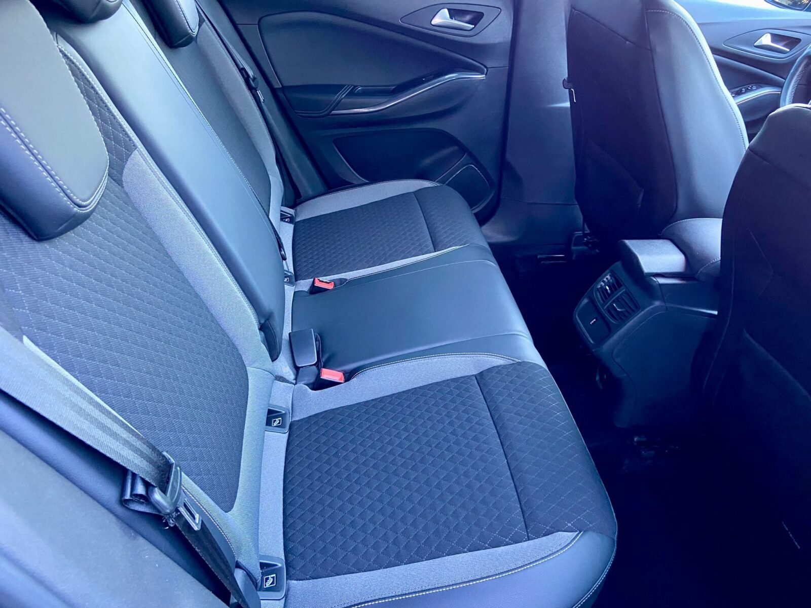 OPEL Grandland X 1.5 CDTi 120 Aniversario 130