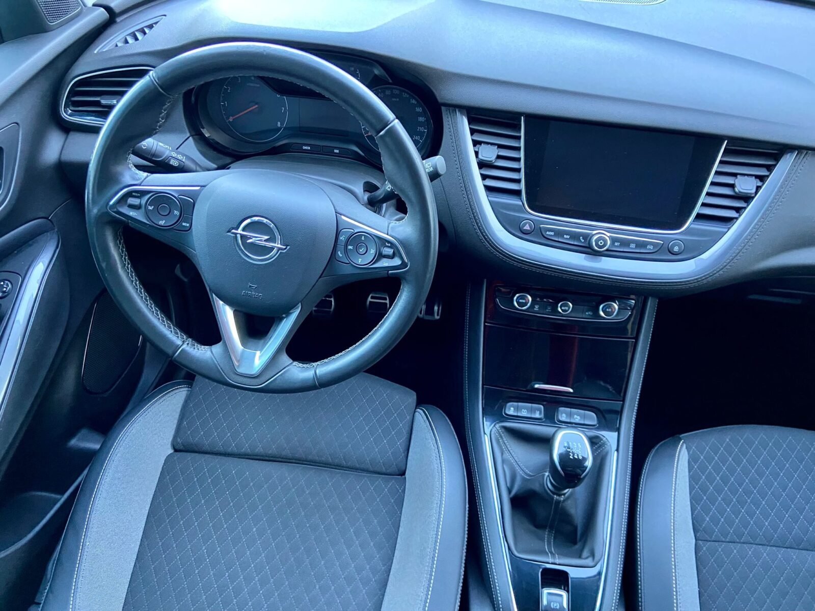 OPEL Grandland X 1.5 CDTi 120 Aniversario 130