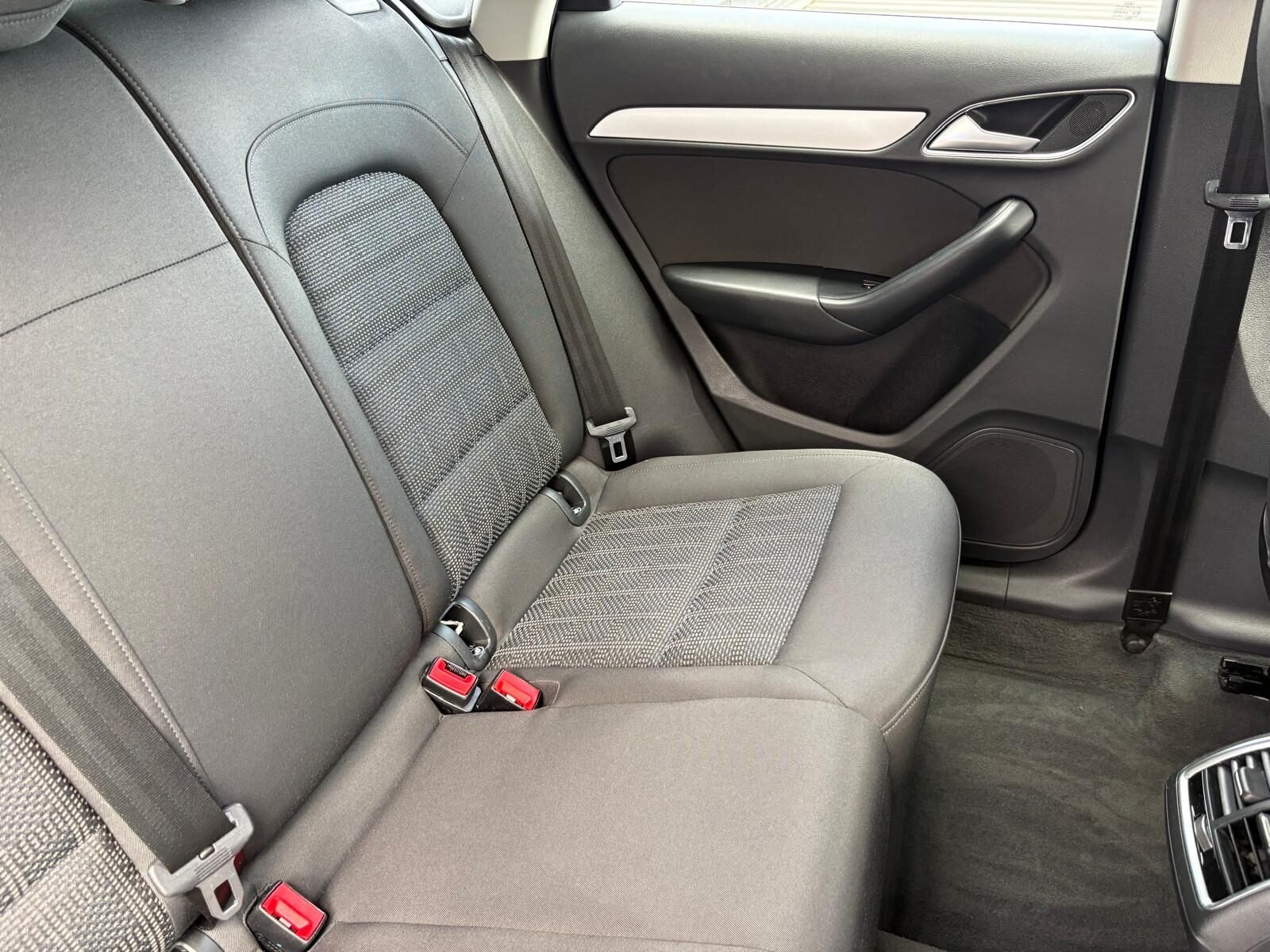 AUDI Q3 2.0 TDI Sport 150