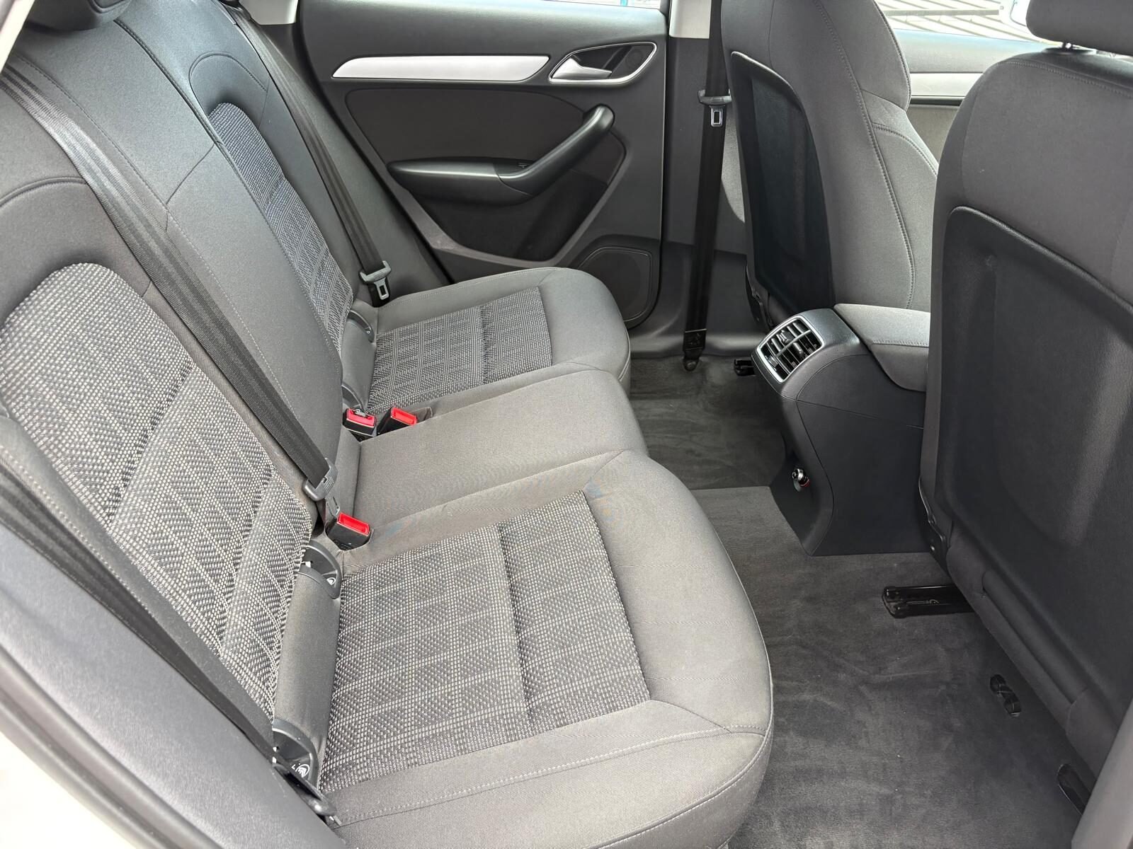 AUDI Q3 2.0 TDI Sport 150