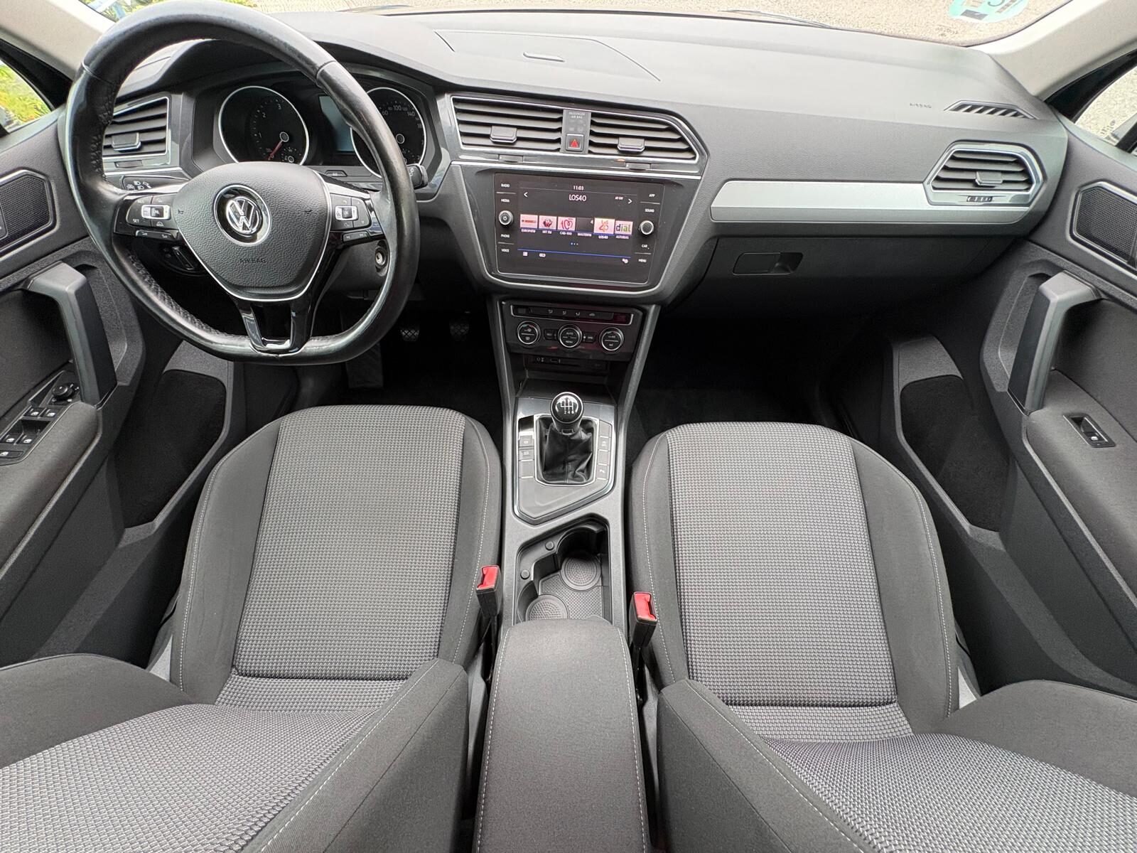 VOLKSWAGEN Tiguan 2.0 TDI Black & White 116