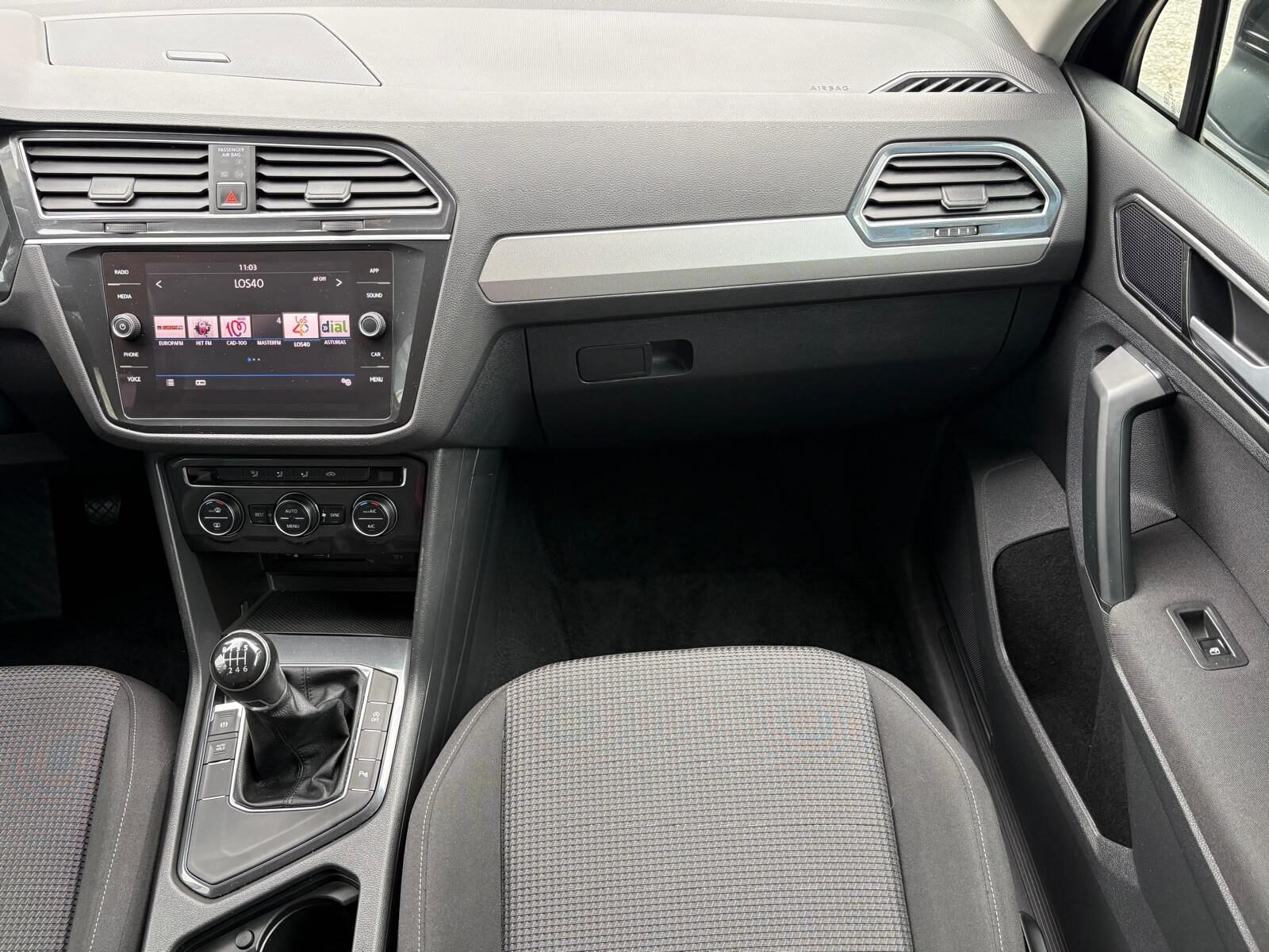 VOLKSWAGEN Tiguan 2.0 TDI Black & White 116