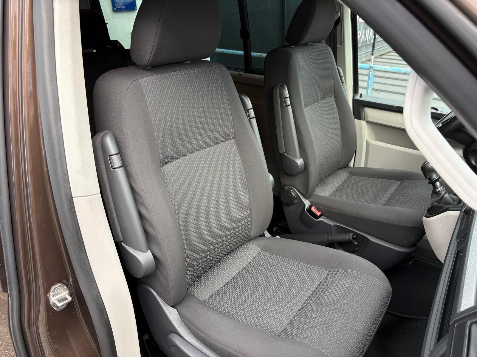 VOLKSWAGEN Caravelle 2.0 TDI Trendline Corta 150
