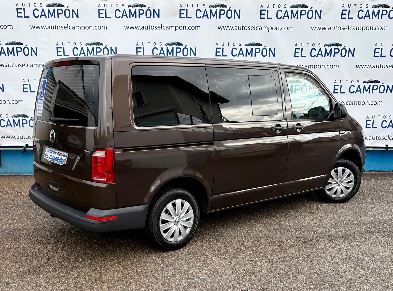VOLKSWAGEN Caravelle 2.0 TDI Trendline Corta 150