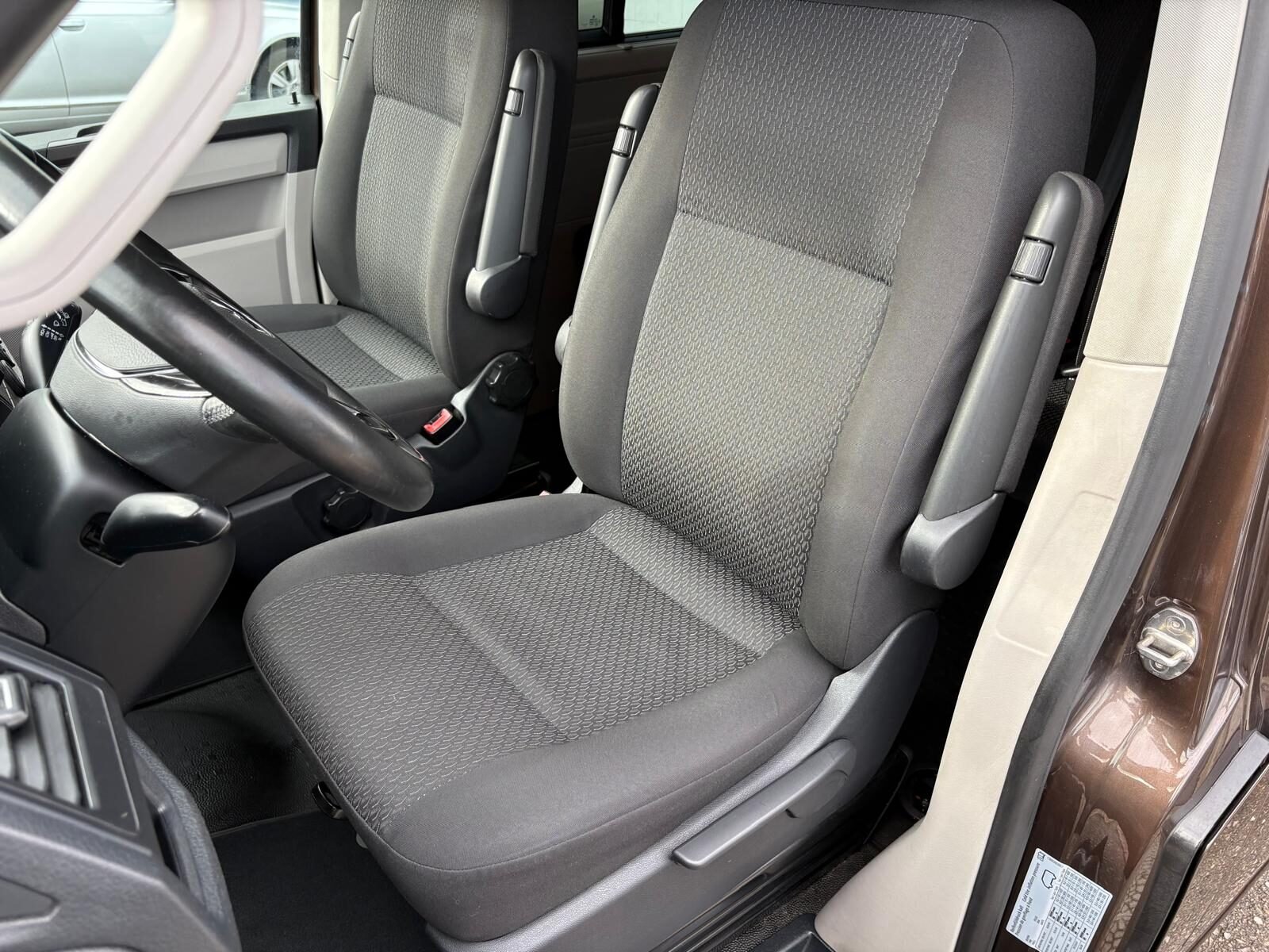 VOLKSWAGEN Caravelle 2.0 TDI Trendline Corta 150