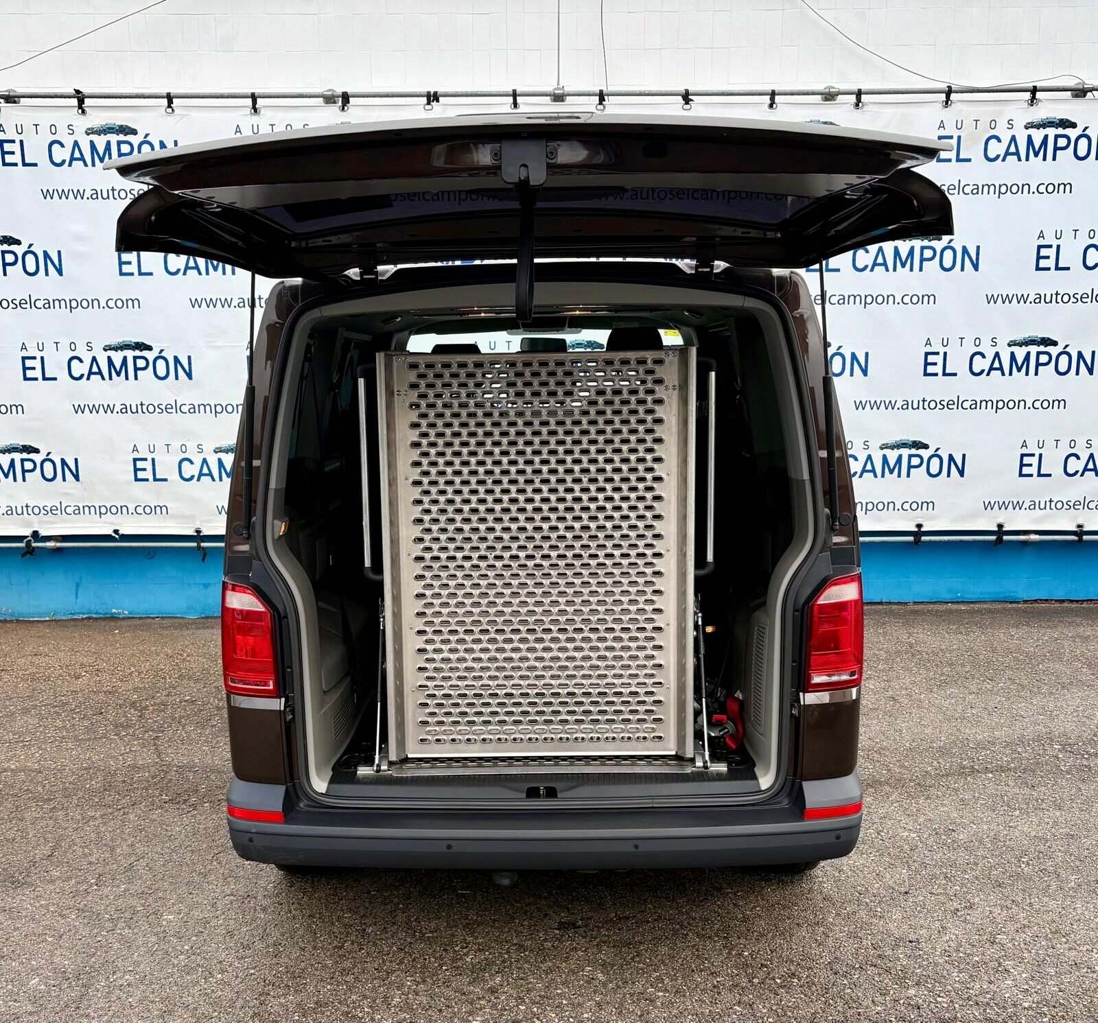 VOLKSWAGEN Caravelle 2.0 TDI Trendline Corta 150