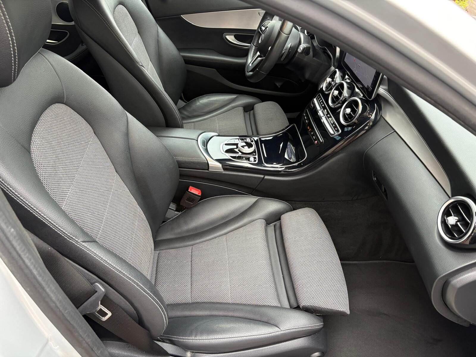 MERCEDES-BENZ Clase C C 220d 4Matic -G-Tronic 194